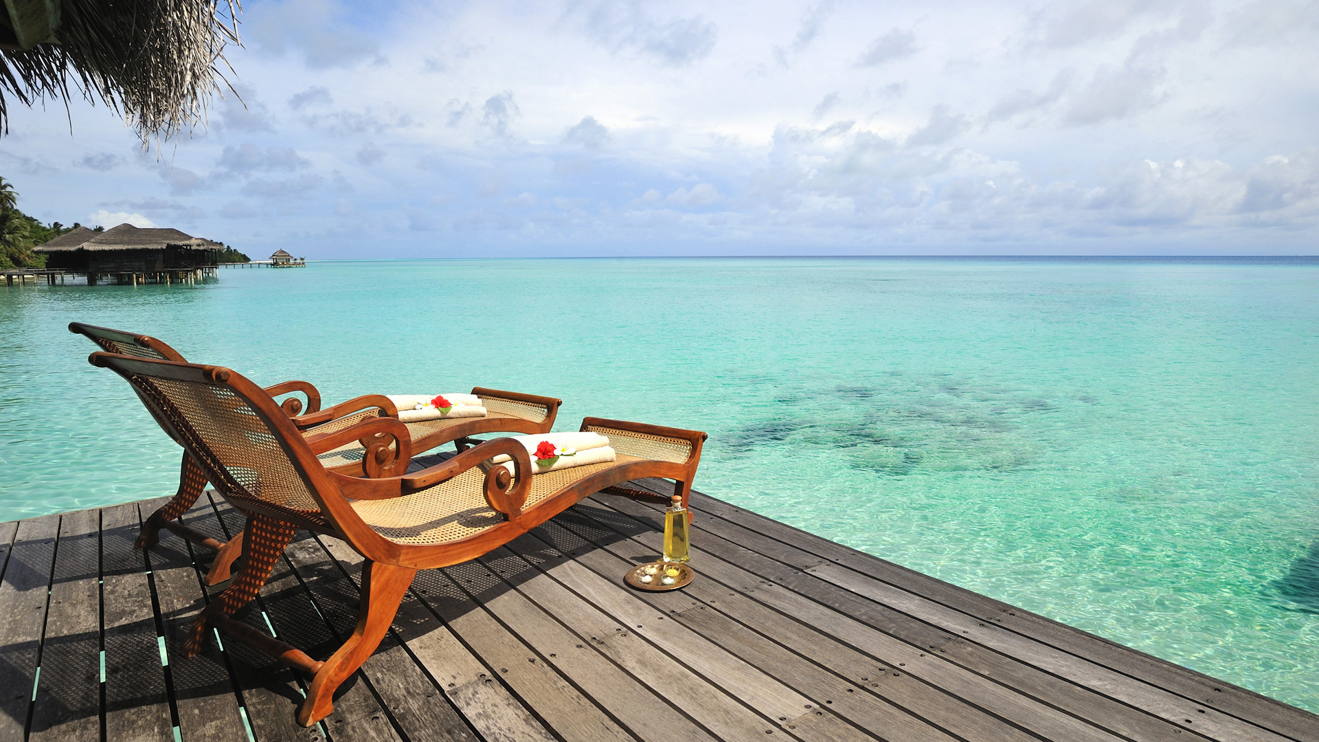 537290 télécharger le fond d'écran photographie, tropical, chaise, vacances, cabane, maldives, océan - économiseurs d'écran et images gratuitement