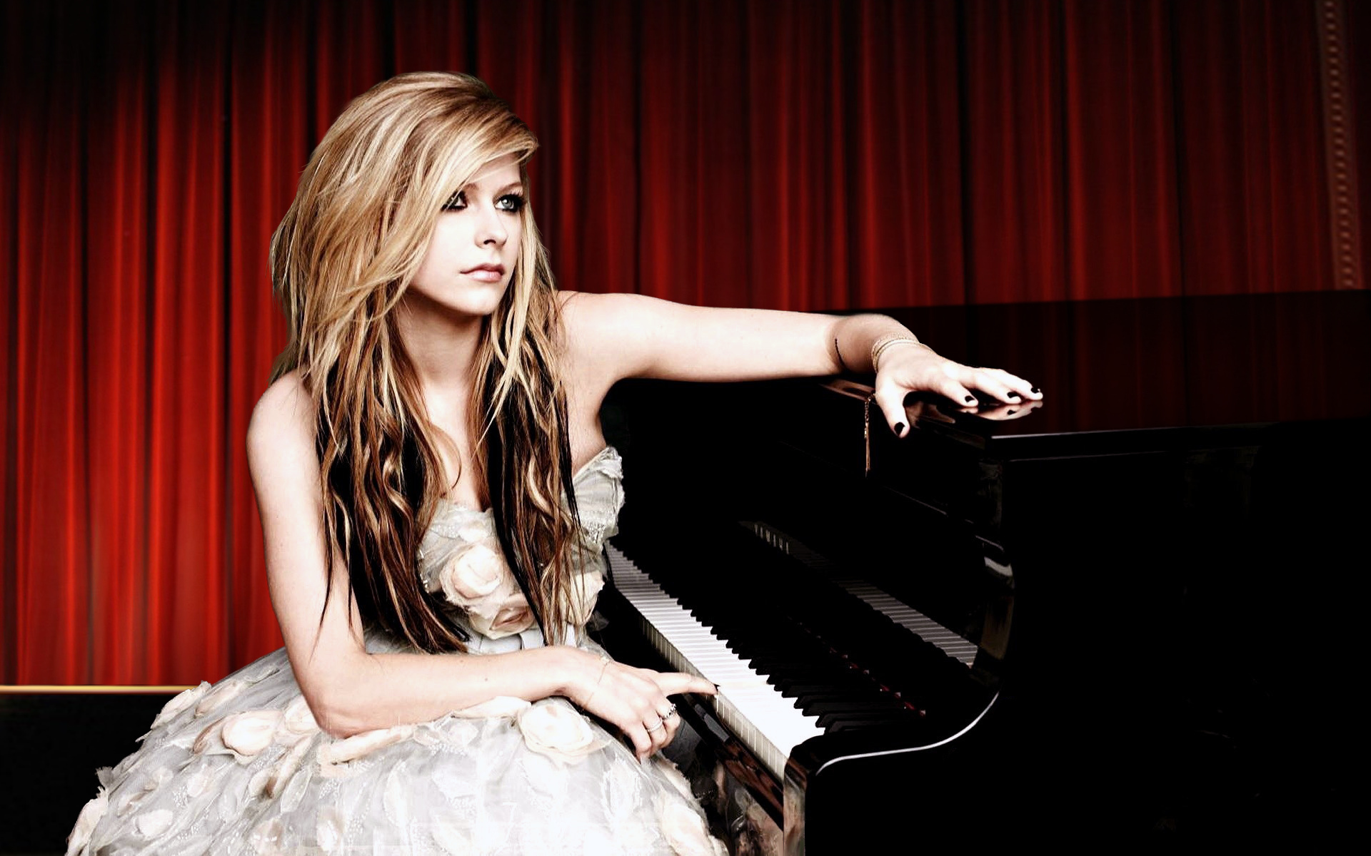 Avril Lavigne HD Android Wallpapers