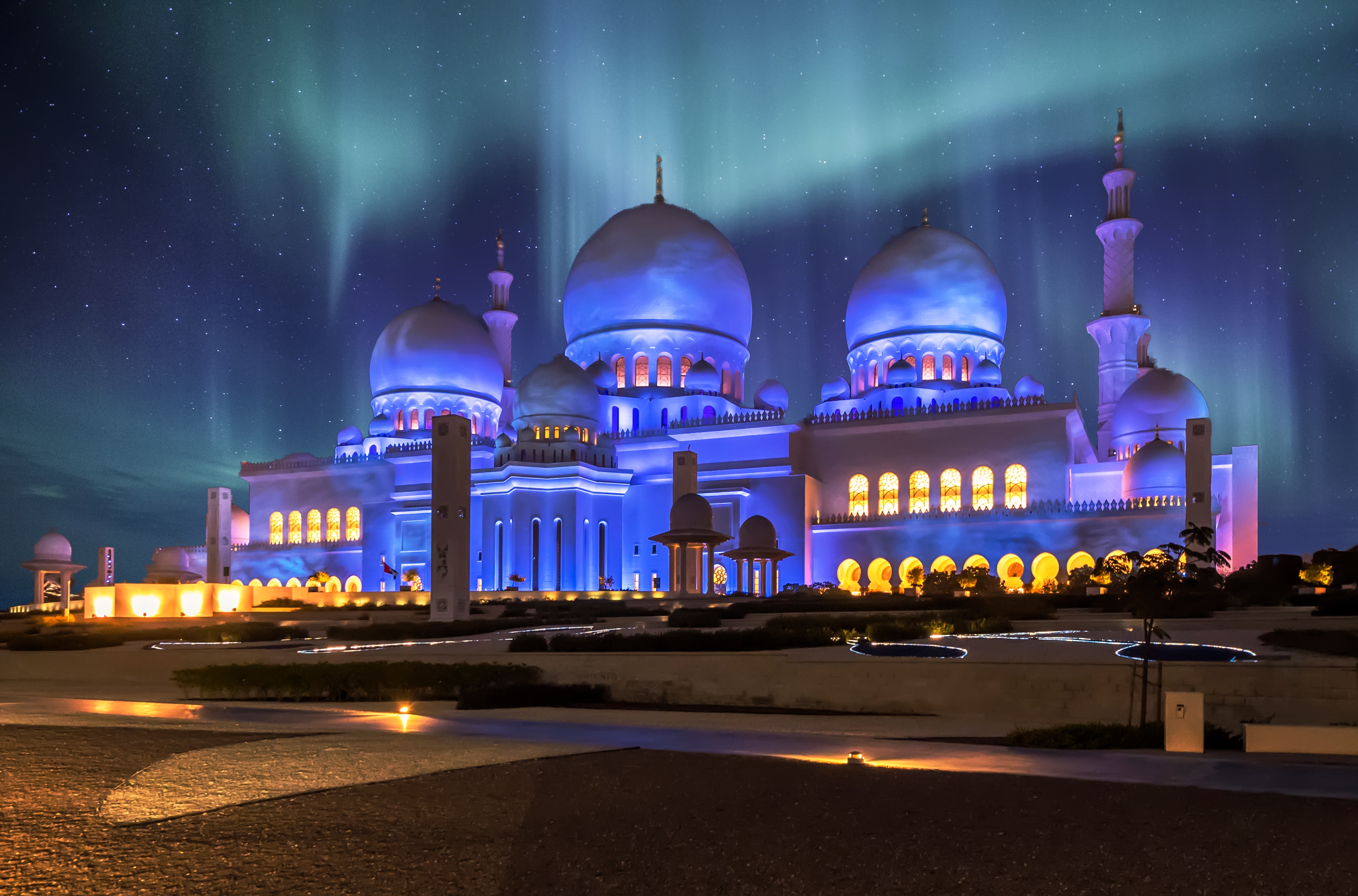 Мечеть Абу Даби ночью