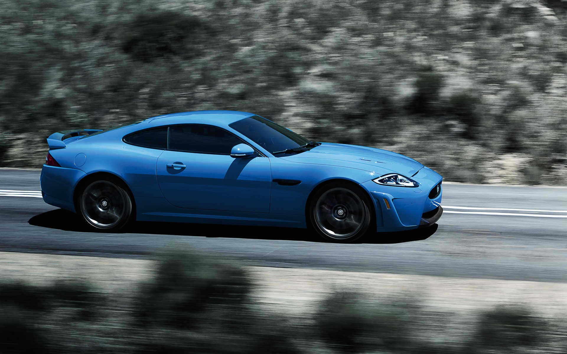 Jaguar XKR РѕР±РѕРё