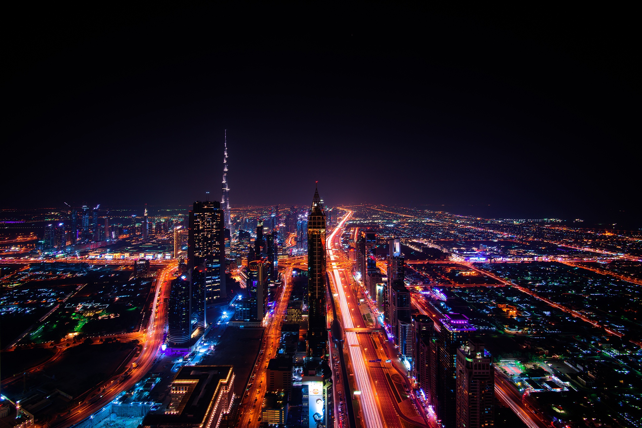 Дубай небоскреб огни большого города Горизонт