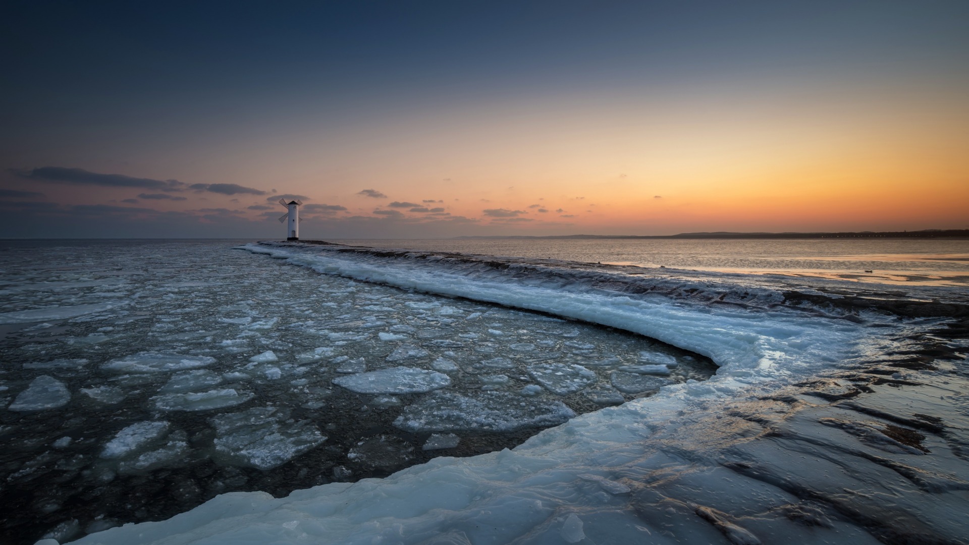 Баренцево море Маяк зима
