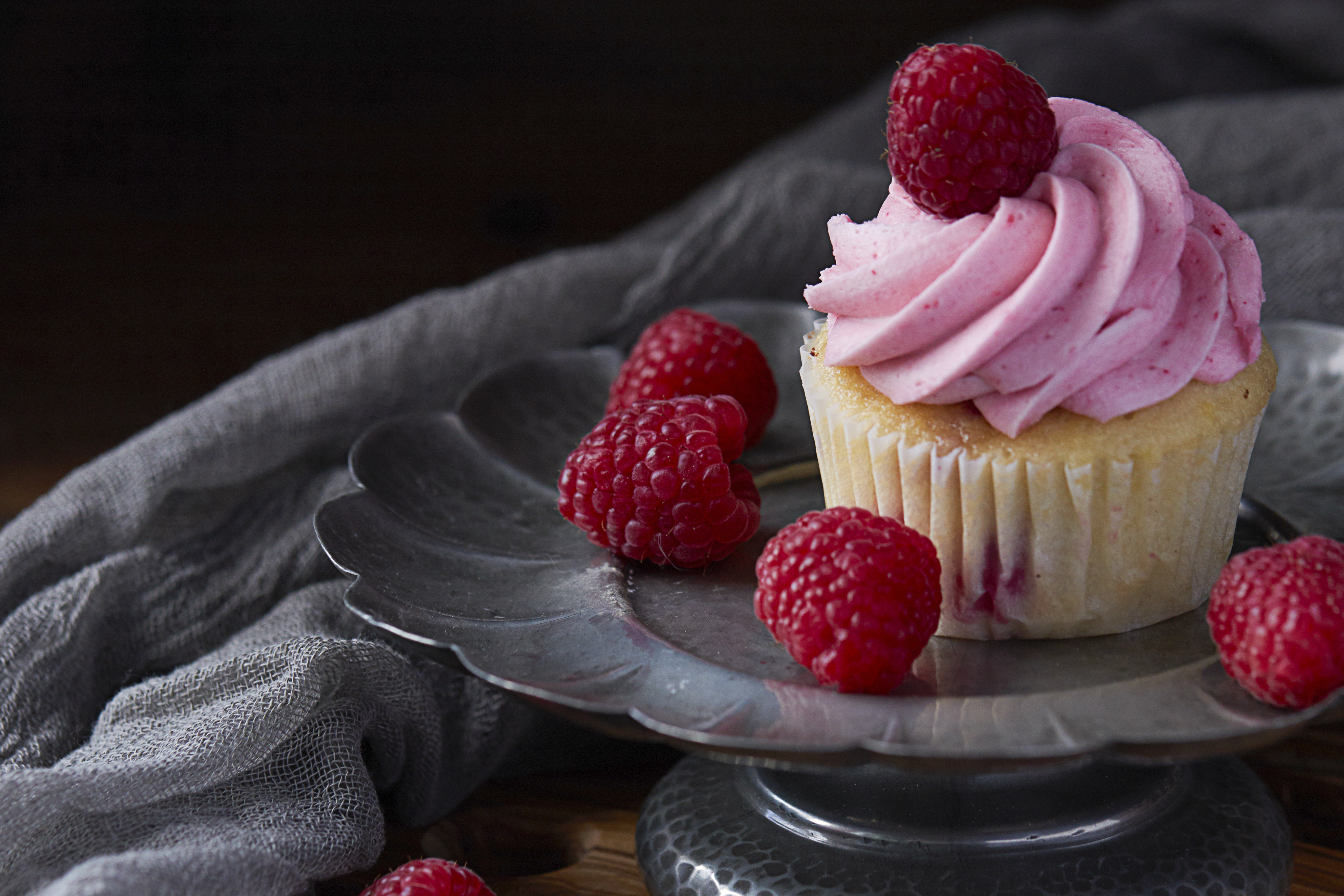 Download mobile wallpaper Cupcake, Raspberry, Food, Desert, Cake for free.