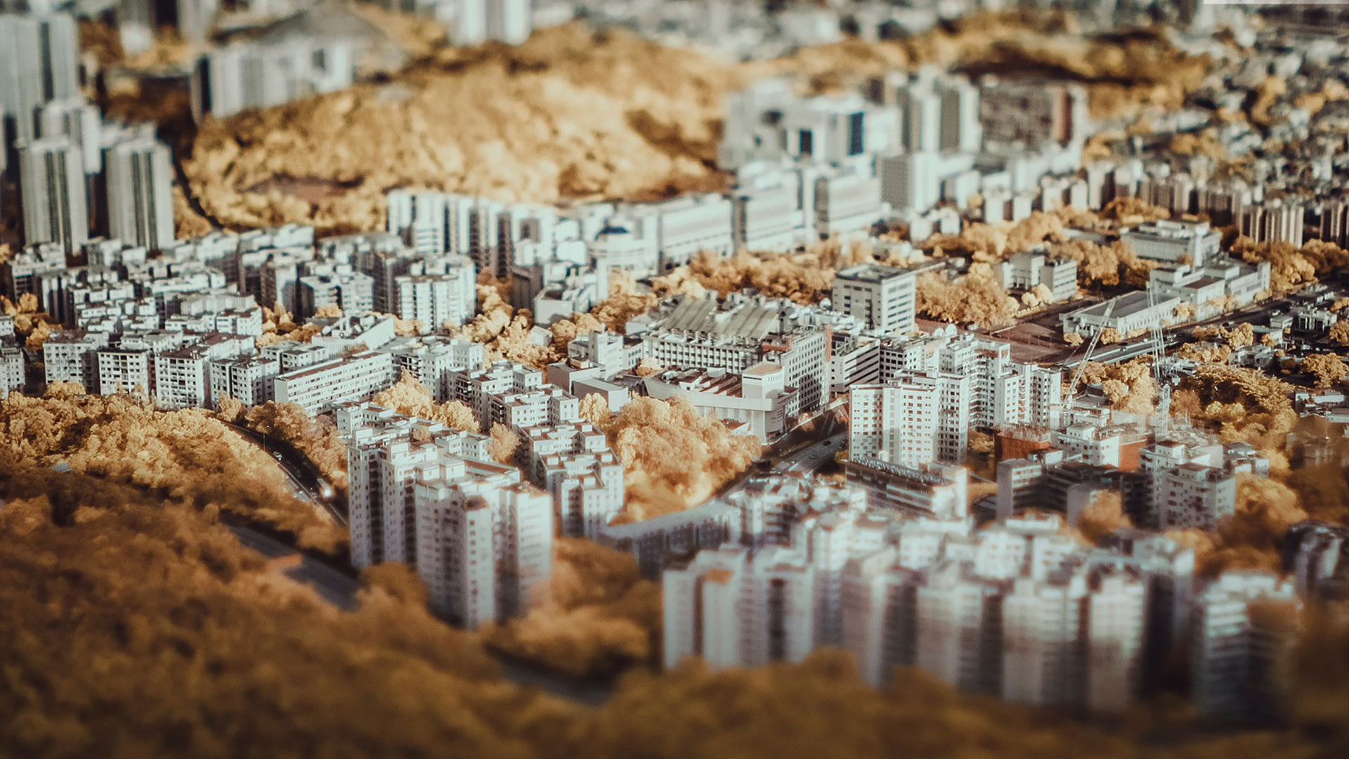 Focused build. Tilt Shift. Город Tilt-Shift. Тилт шифт фото. Тилт шифт обои.