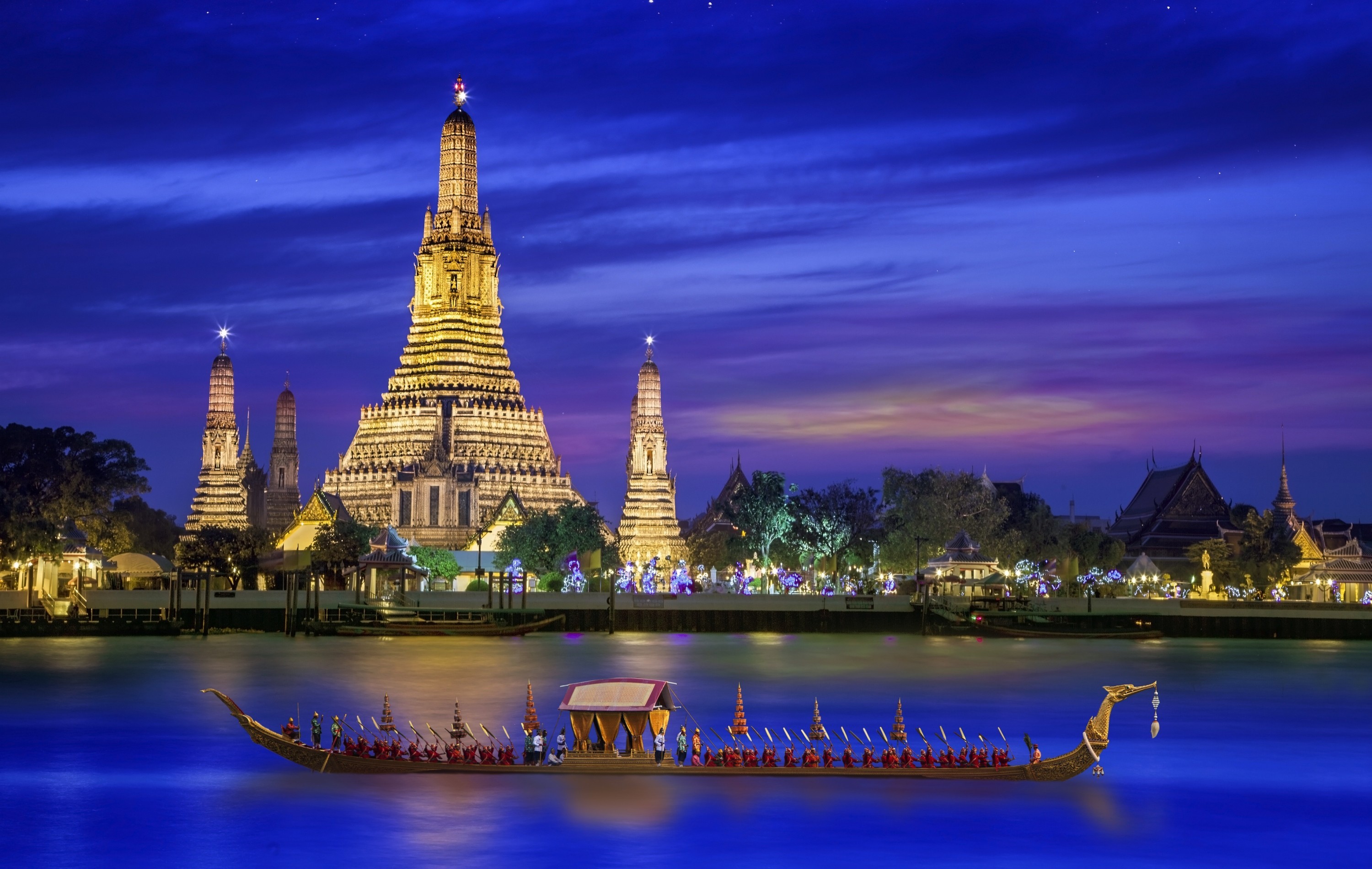 341586 Hintergrundbild herunterladen religiös, wat arun, bangkok, thailand, tempel - Bildschirmschoner und Bilder kostenlos