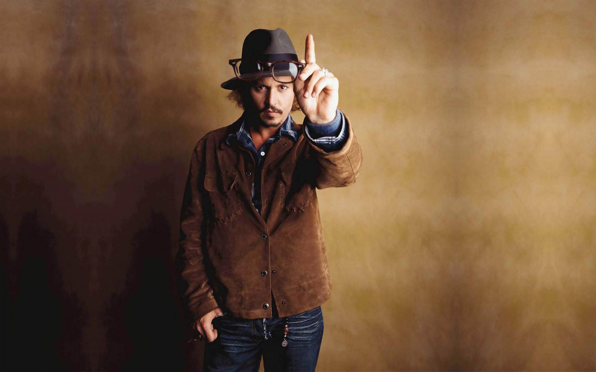 Download mobile wallpaper Johnny Depp, Glasses, Hat, Celebrity for free.