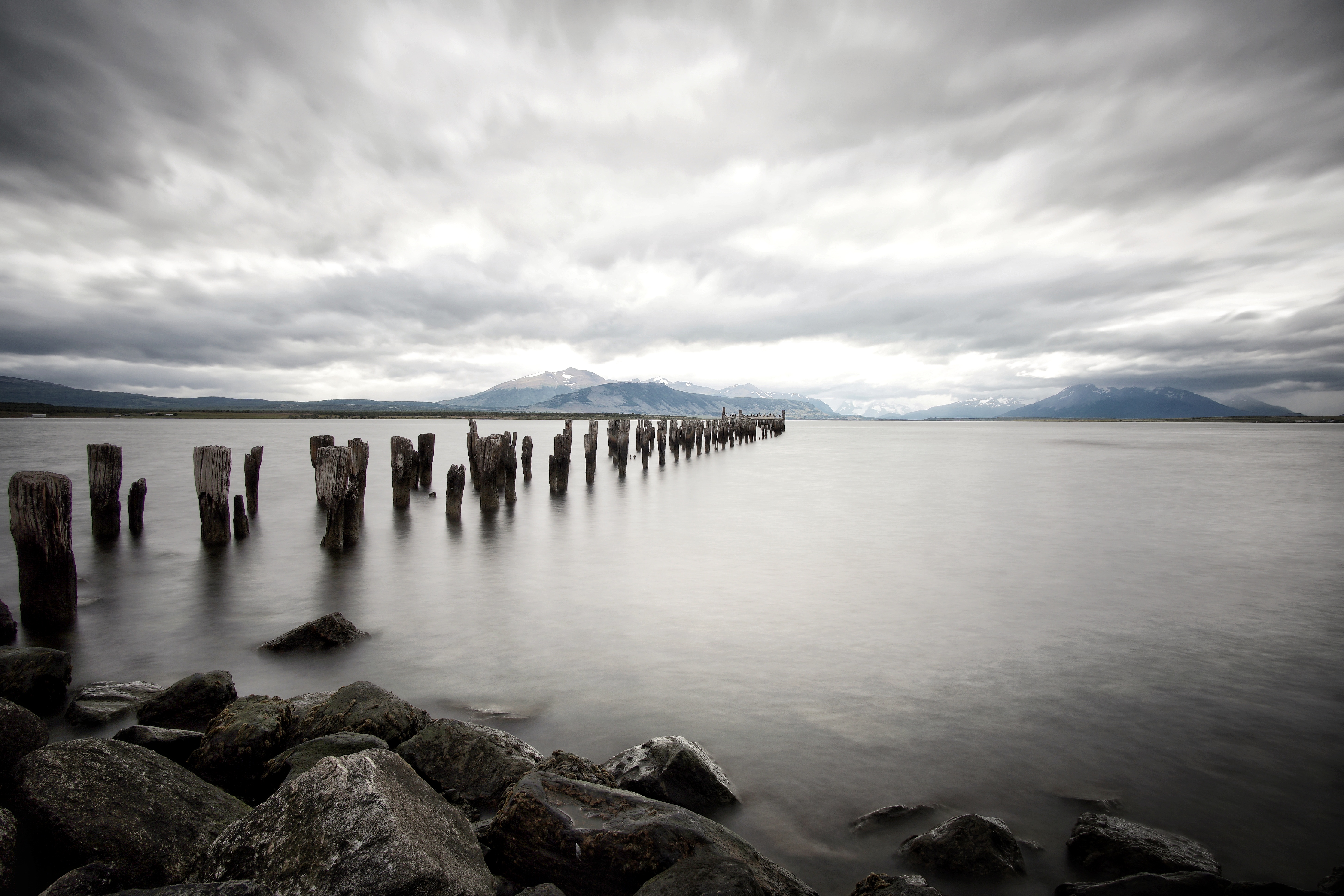 distance, nature, mountains, sea, dahl, pillars, posts wallpapers for tablet