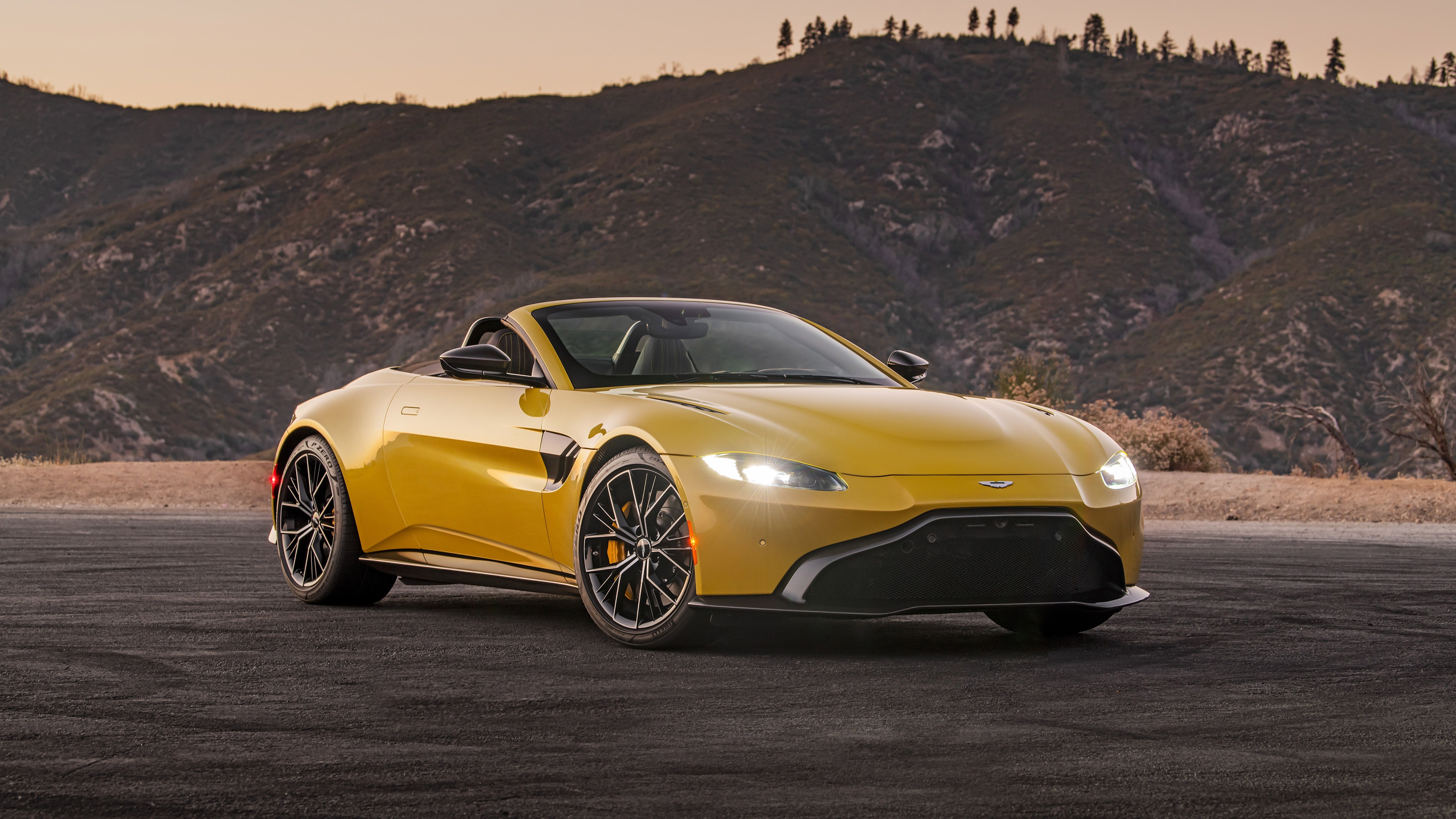 Aston Martin Vantage Roadster 2020