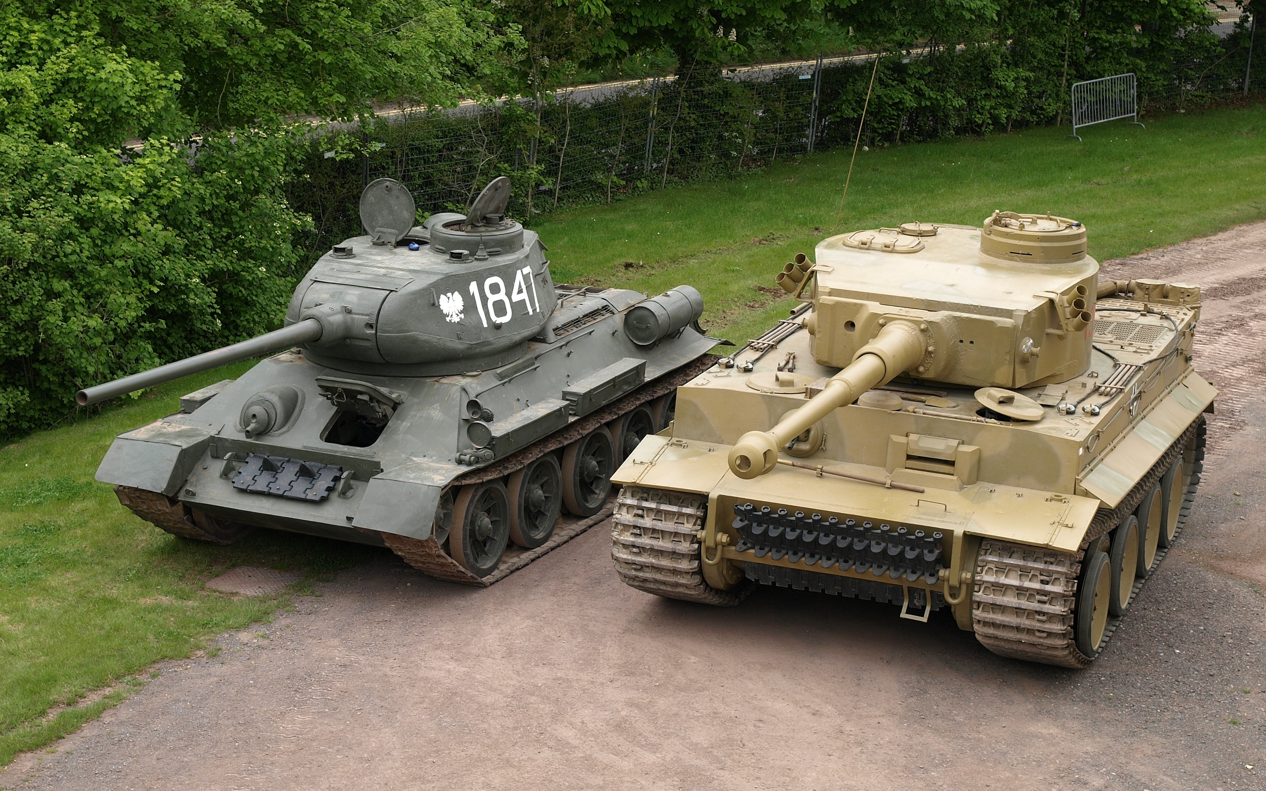 Т-34-85 И тигр
