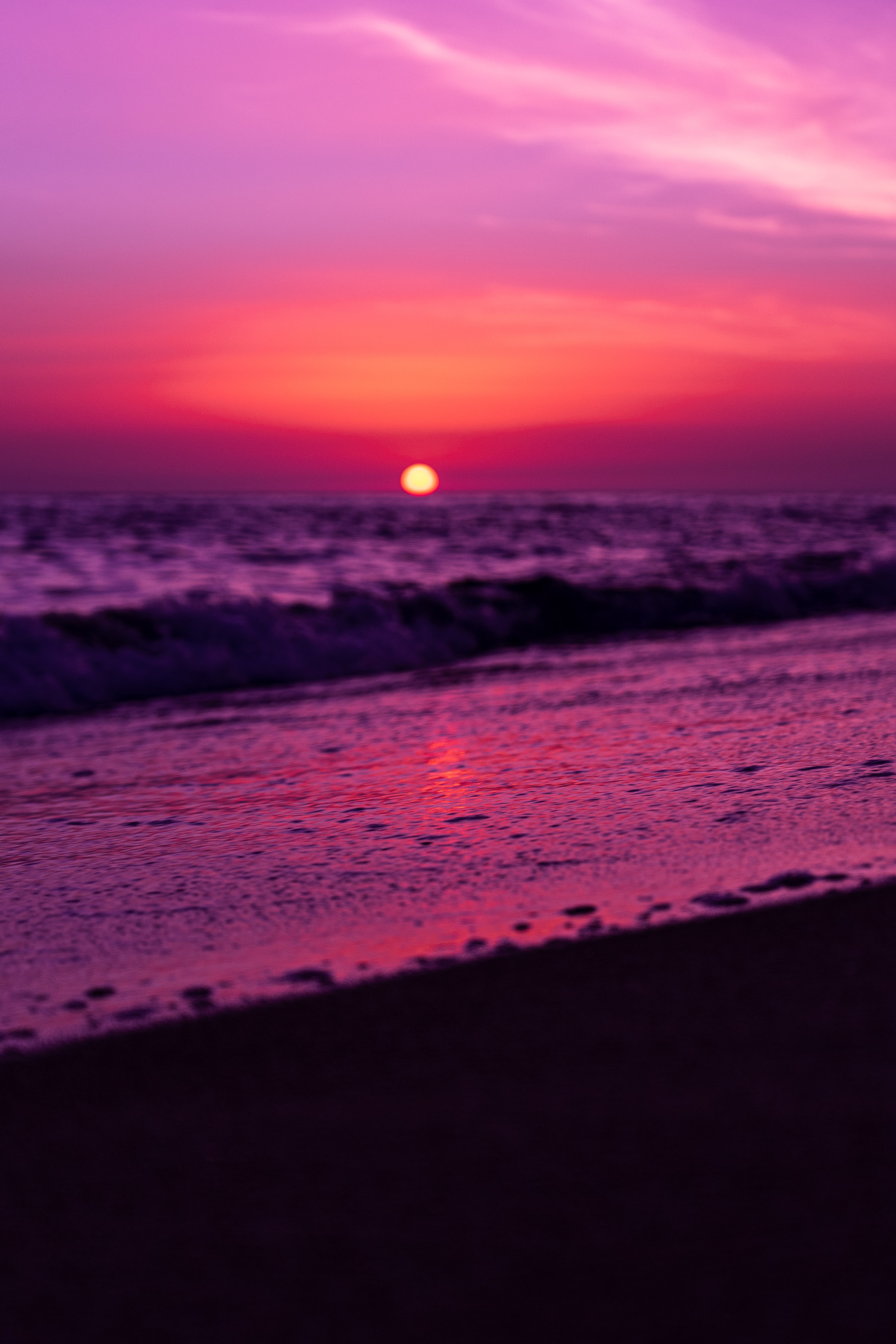 Download mobile wallpaper Purple, Horizon, Sunset, Nature, Sun, Violet for free.