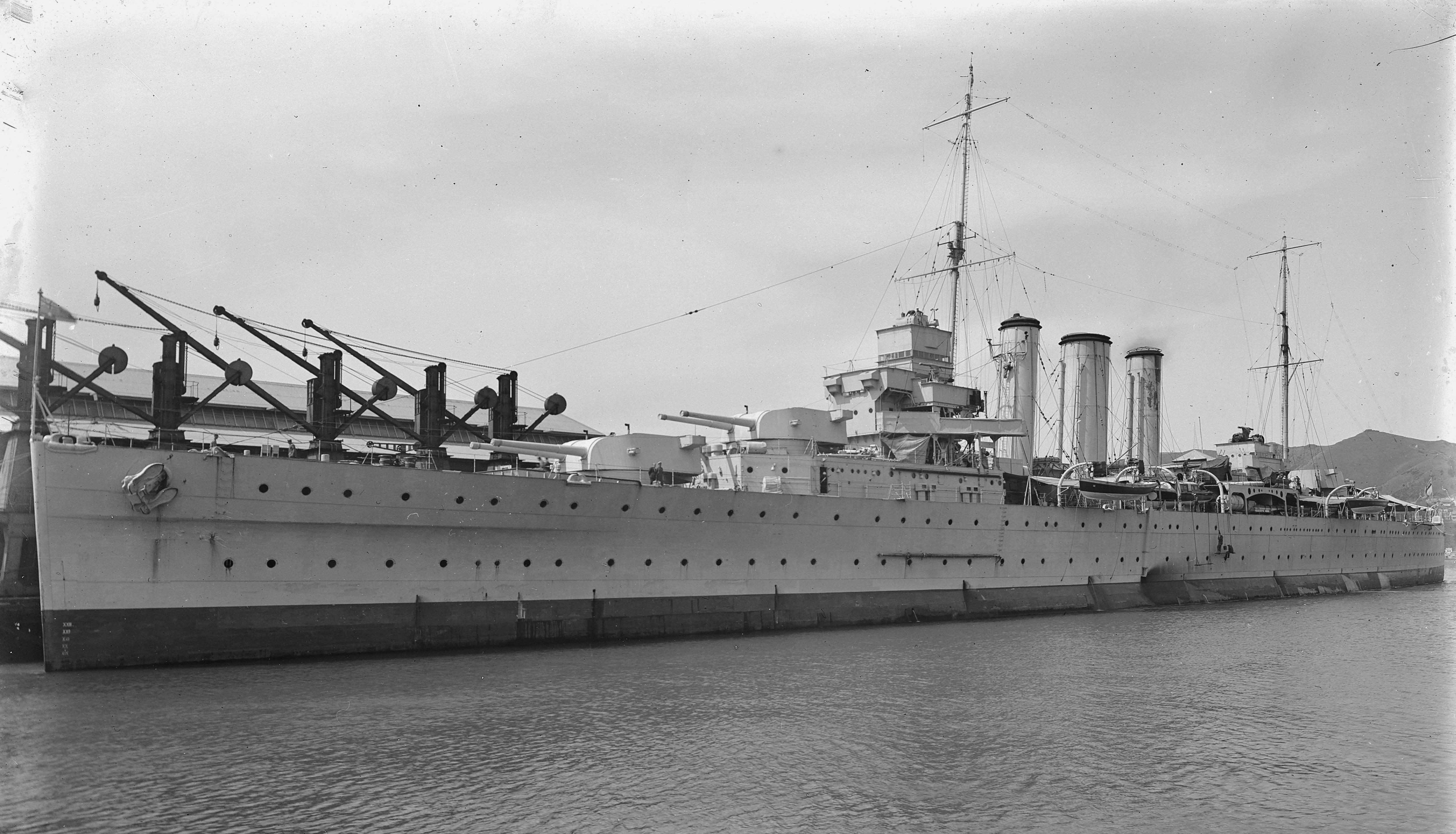 vertical wallpaper military, royal australian navy, cruiser, hmas canberra (d33), warship, warships