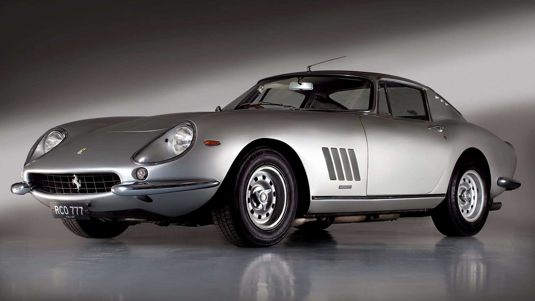 1967 Ferrari 330 gt Coupe by Michelotti