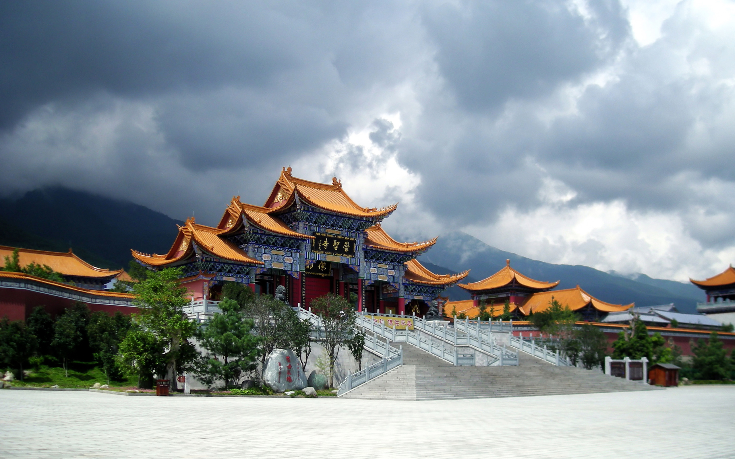 Юньнань Китай храм