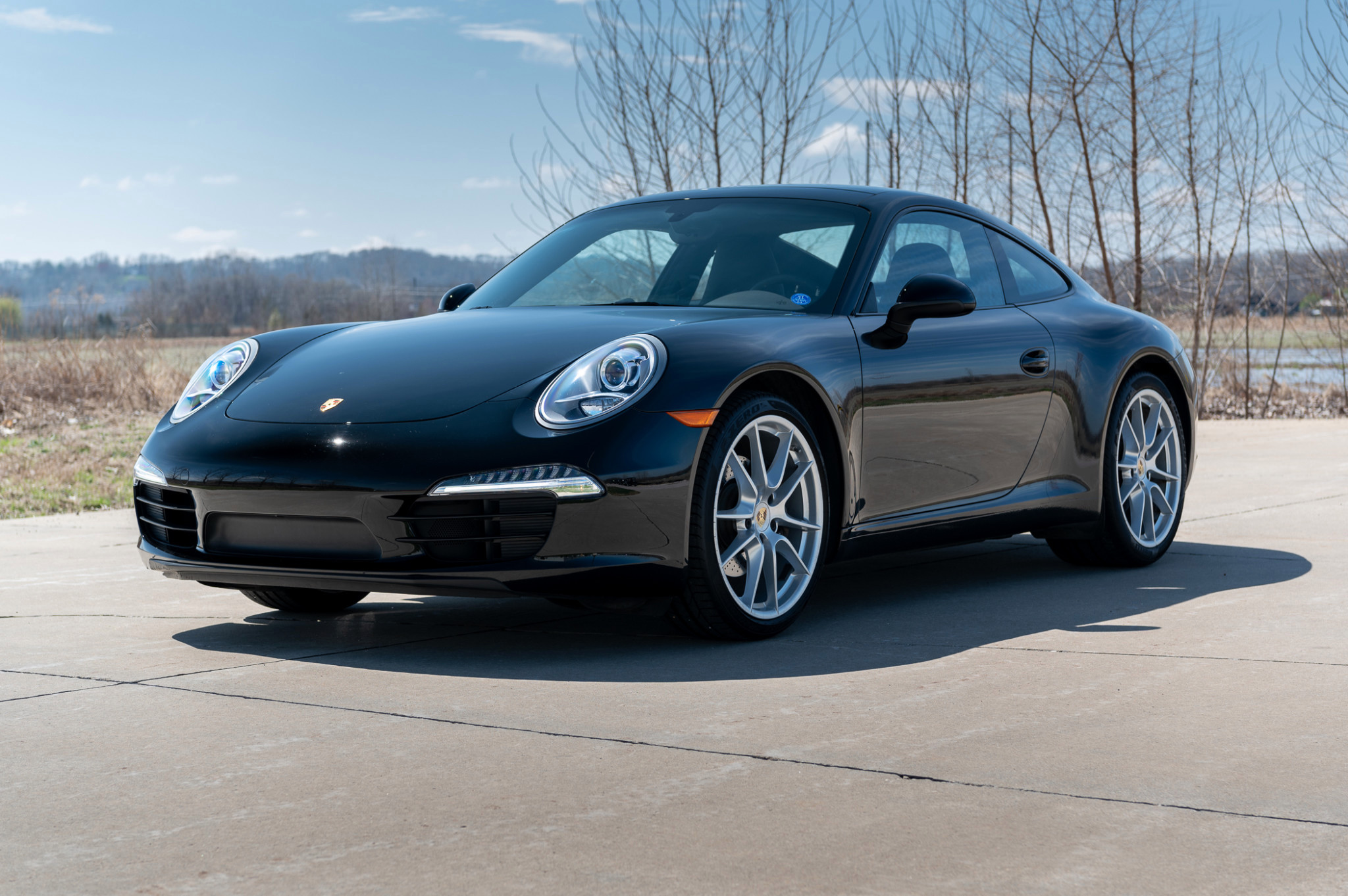 Купить порше купе. Порше 911 черный. Автомобиль Порше купе. Porsche 911 коричневый. Каррера 911 кабри серый 333.