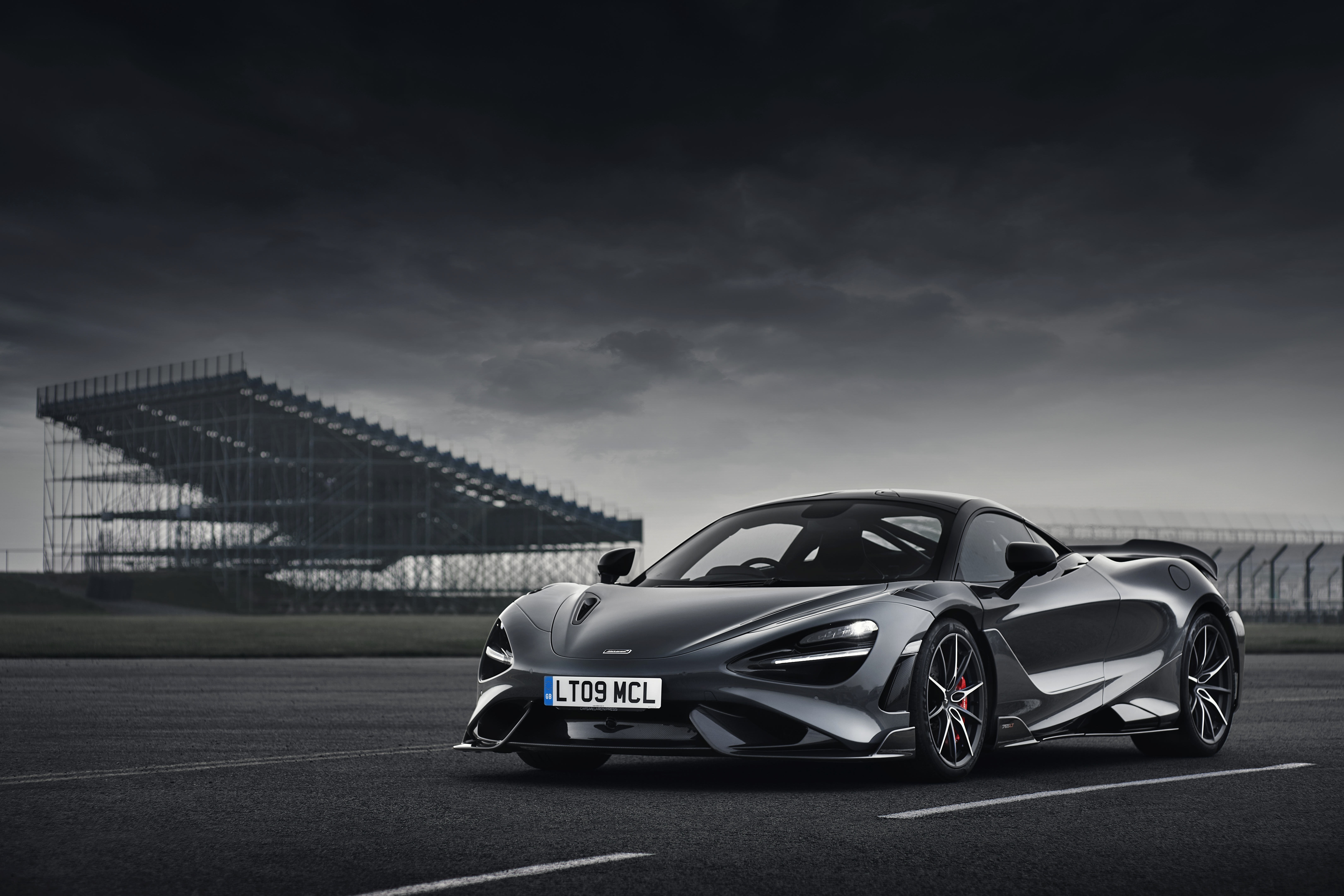 MCLAREN 720s 4Рє