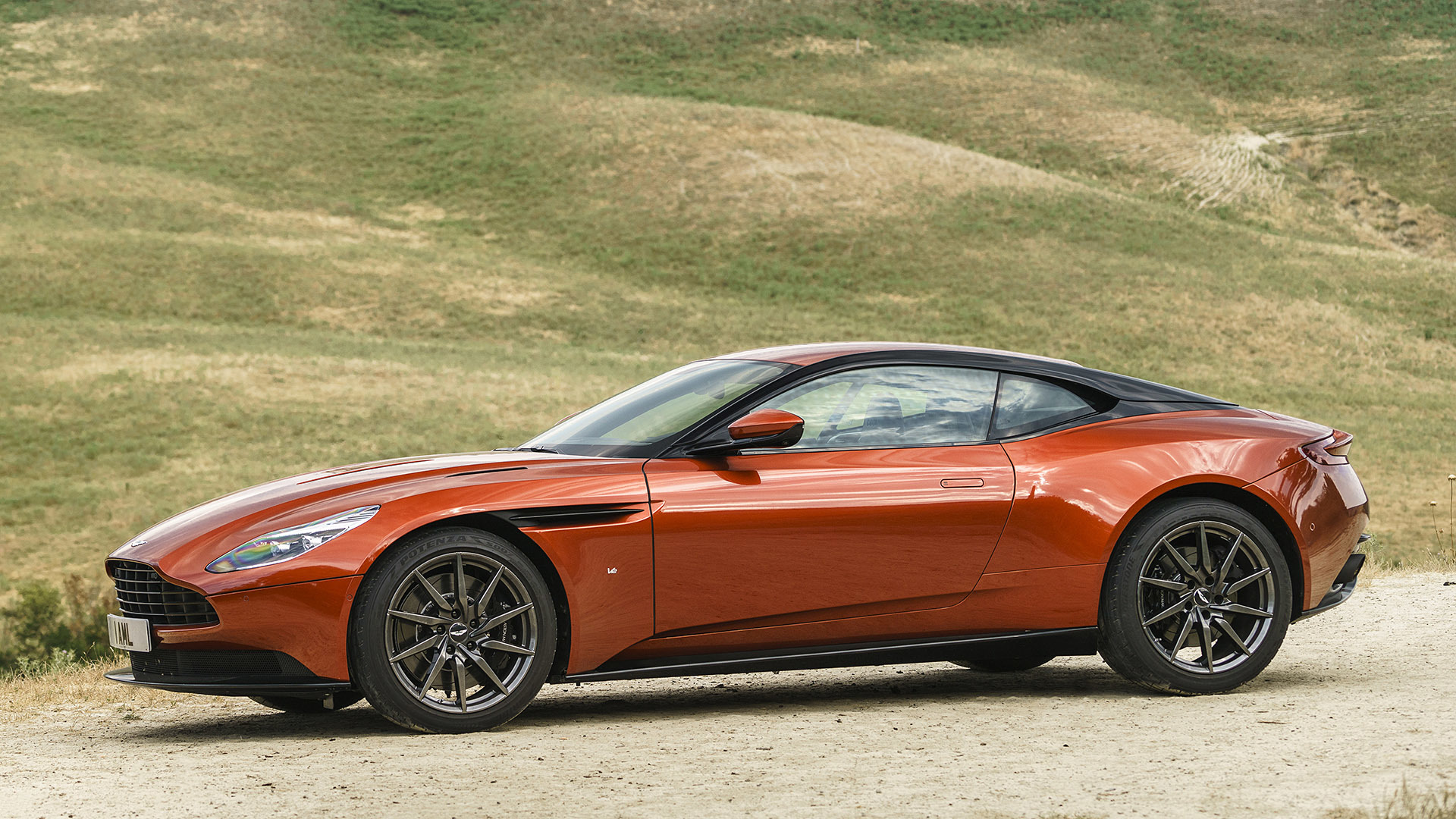 482635 Salvapantallas y fondos de pantalla Aston Martin en tu teléfono. Descarga imágenes de  gratis