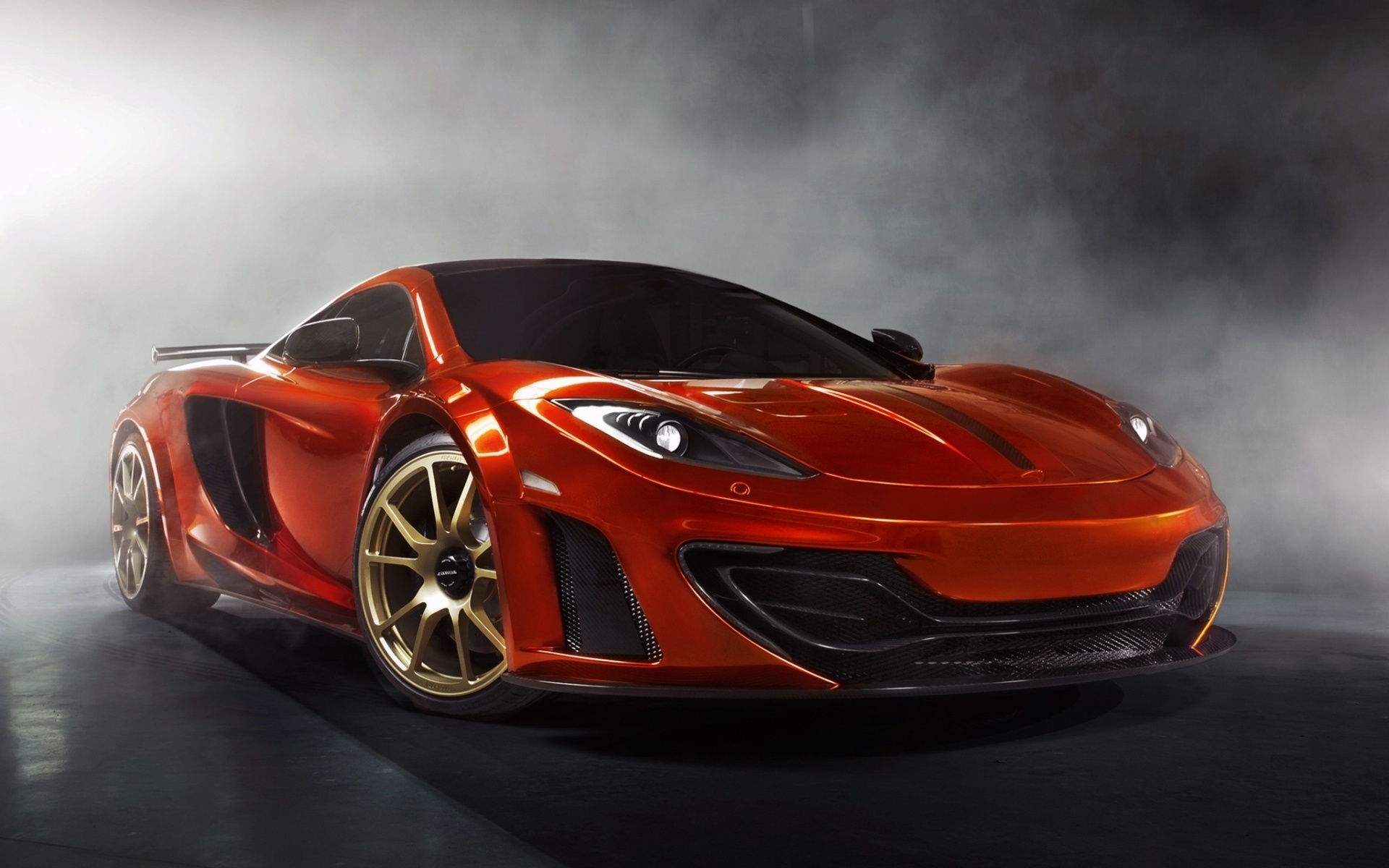 MCLAREN 12c красный