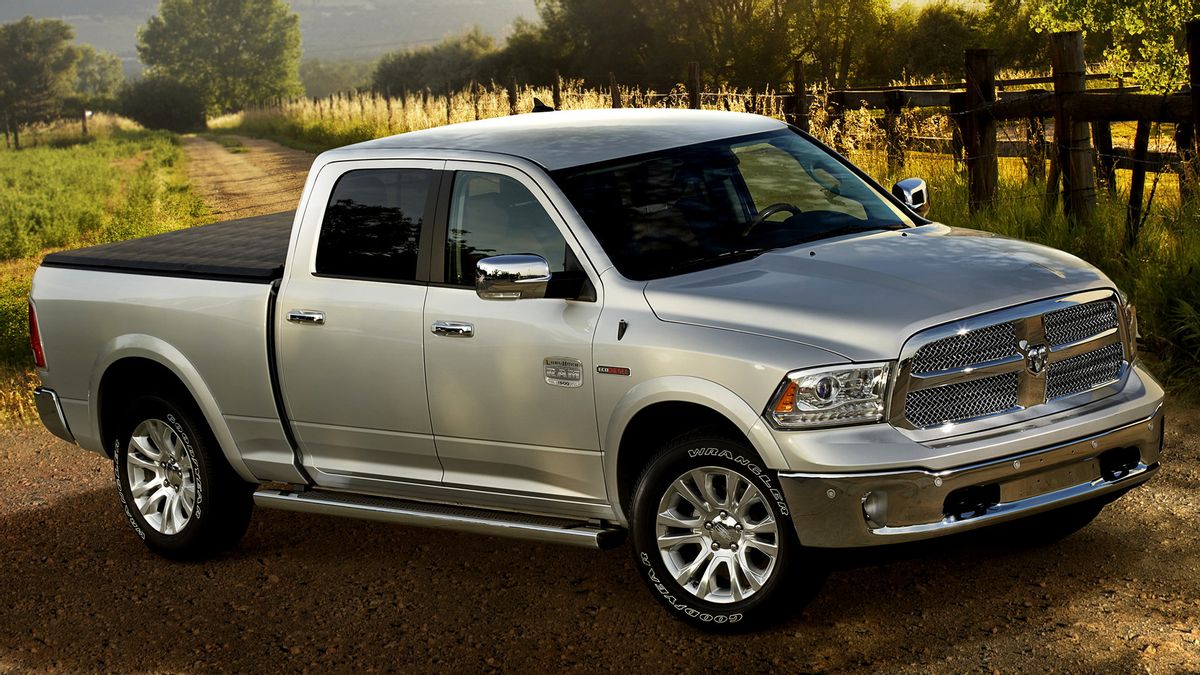 Dodge Ram 1500 Laramie Crew Cab