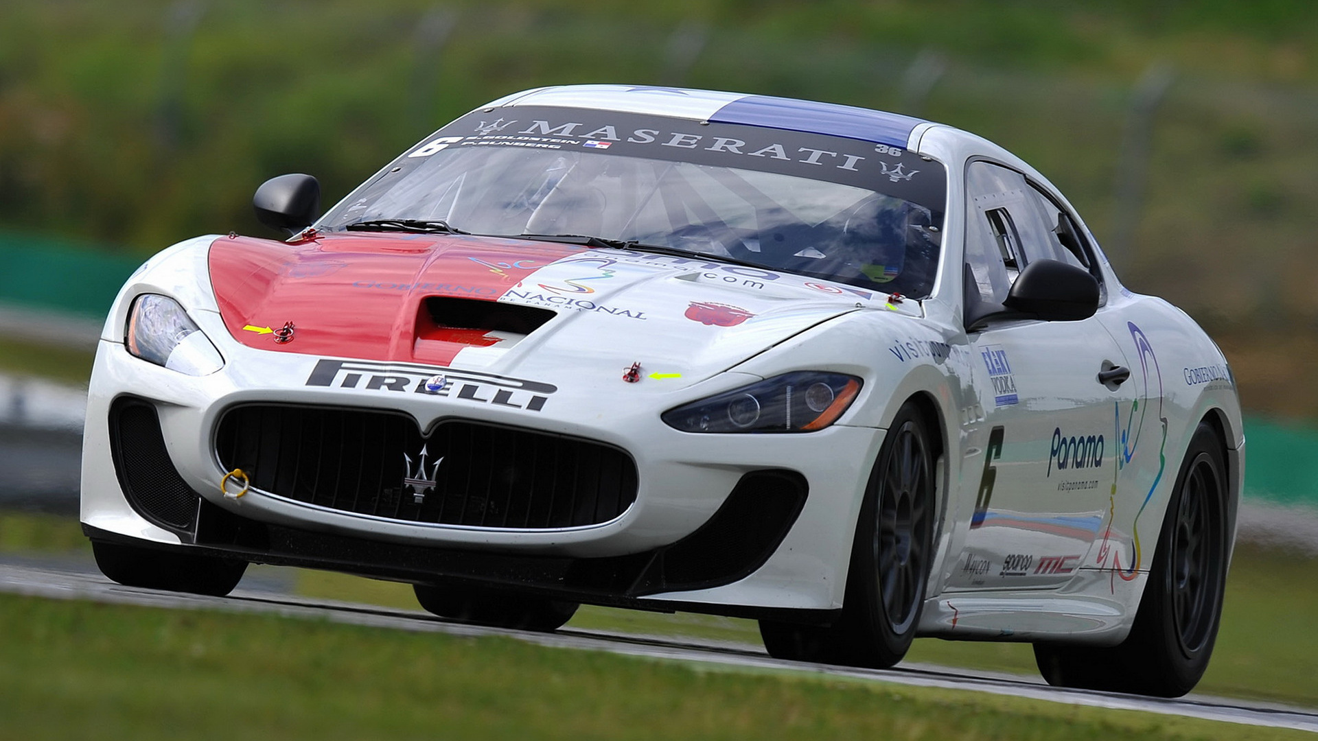 Maserati GRANTURISMO MC 2010