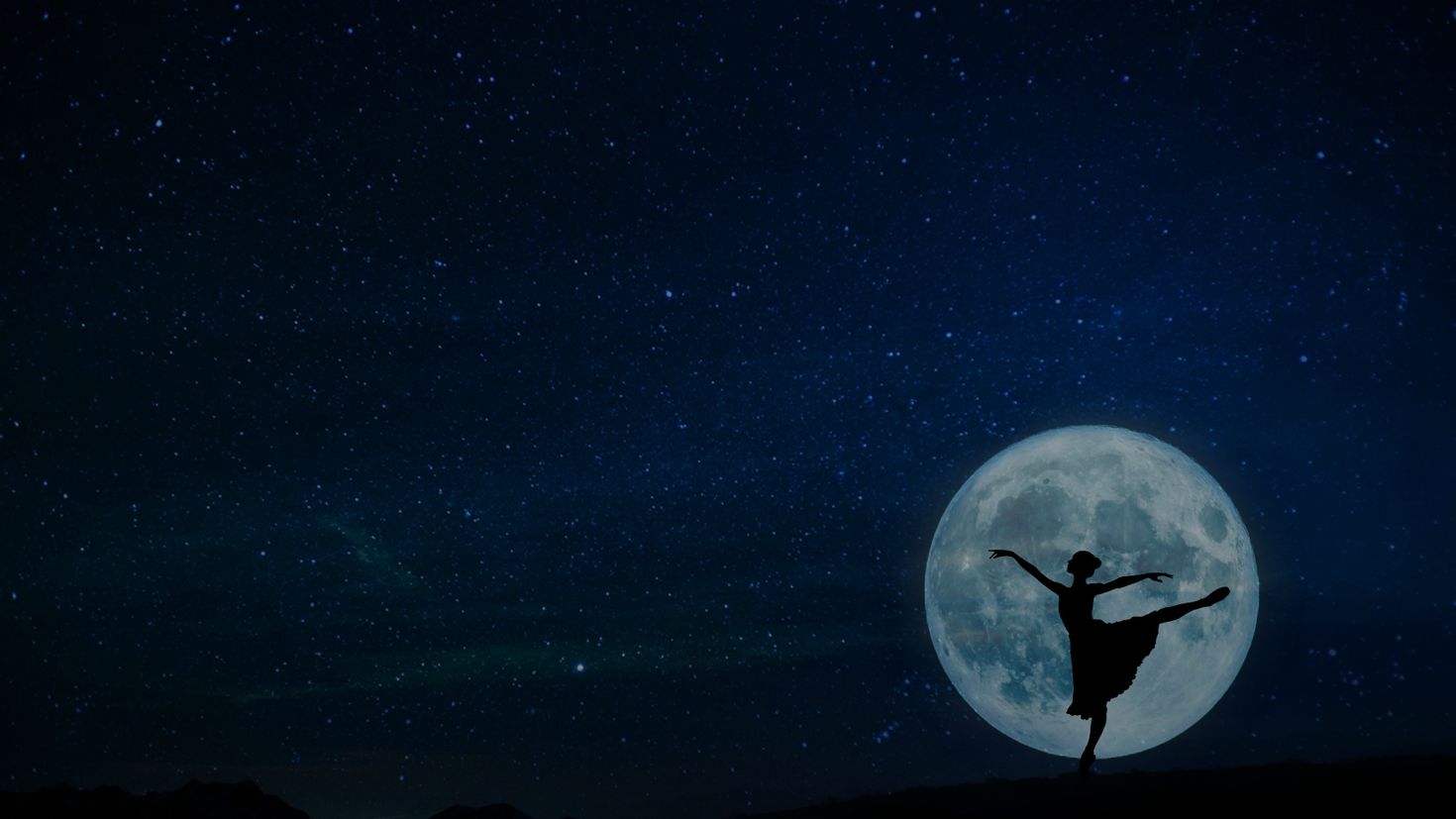 Балерина на фоне Луны