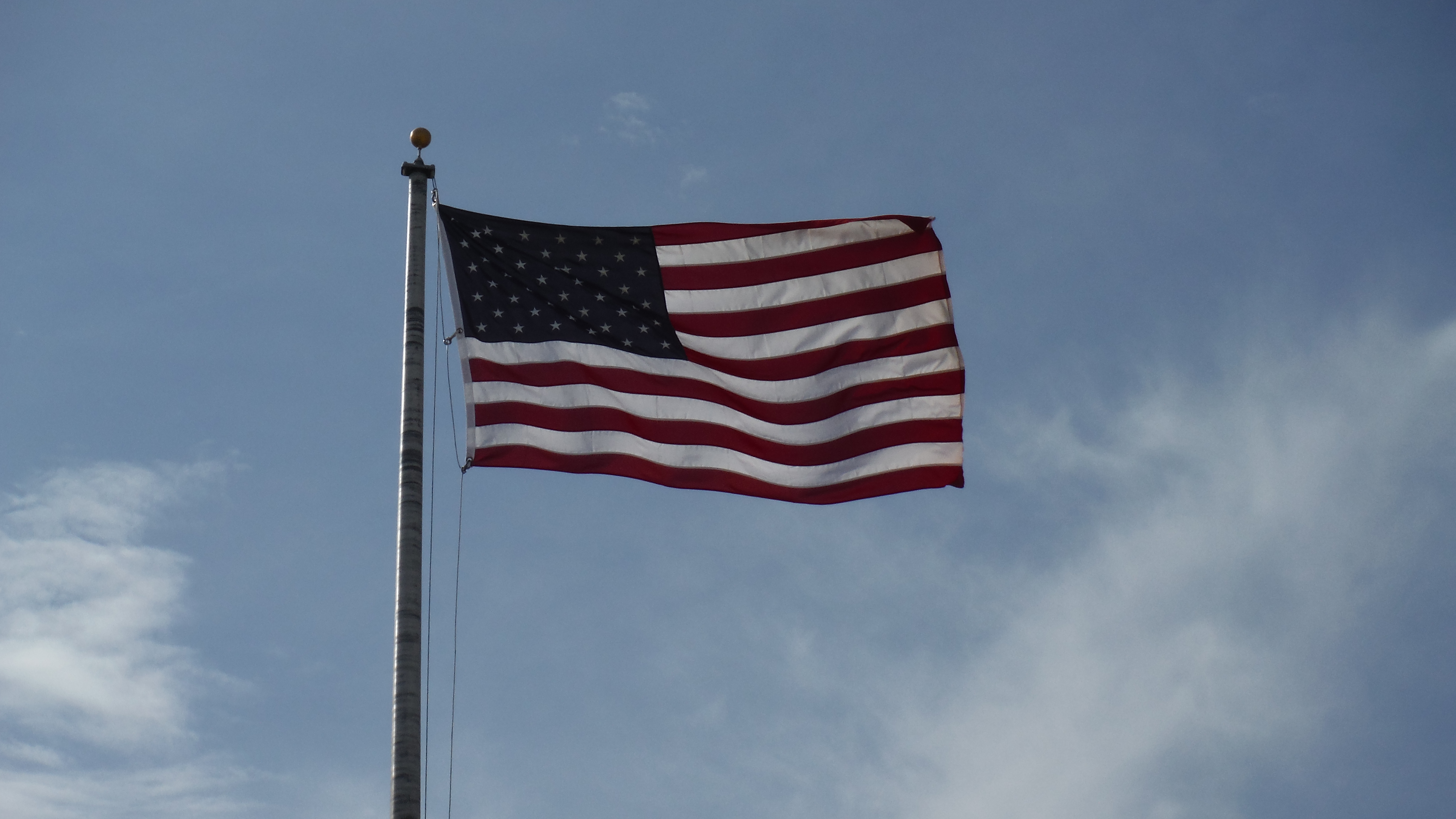 334987 Bild herunterladen menschengemacht, amerikanische flagge, amerikanisch, flagge, denkmal, flaggen - Hintergrundbilder und Bildschirmschoner kostenlos