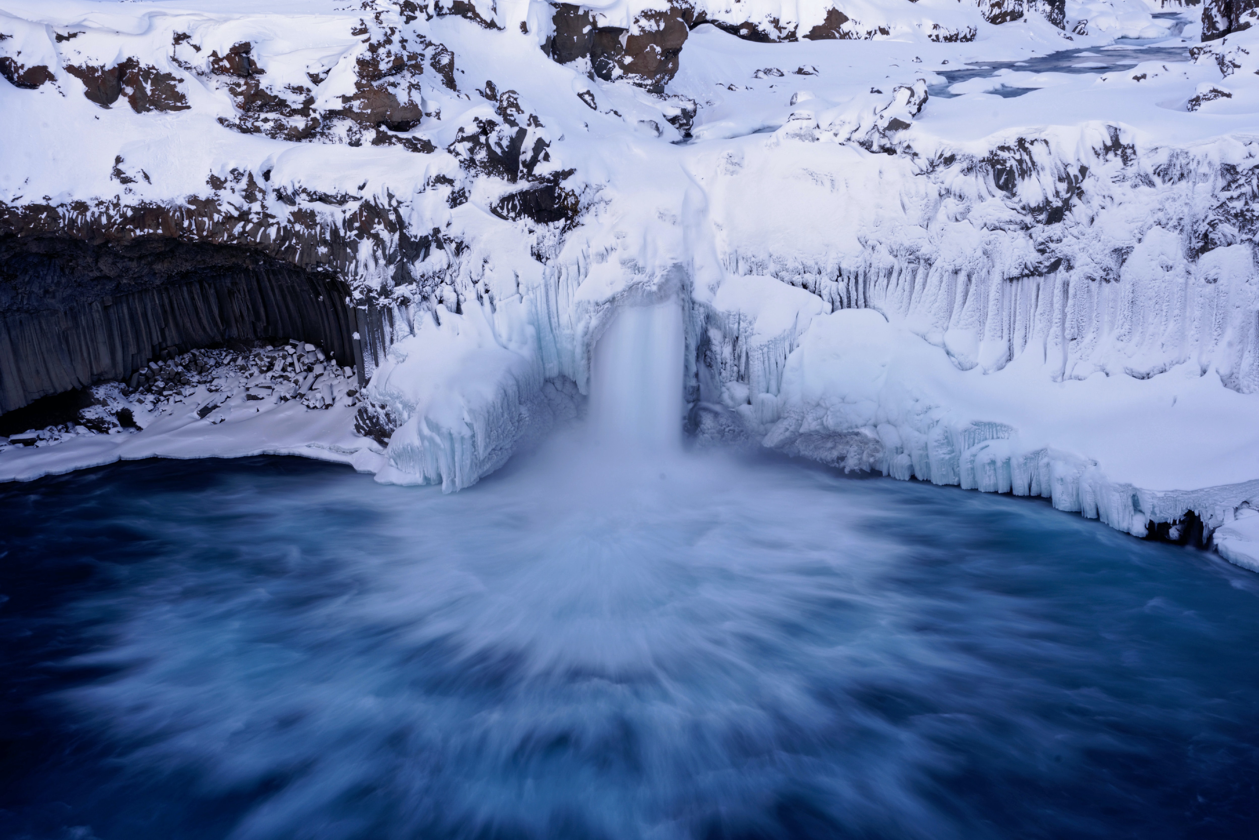 Замерзший водопад Териберка