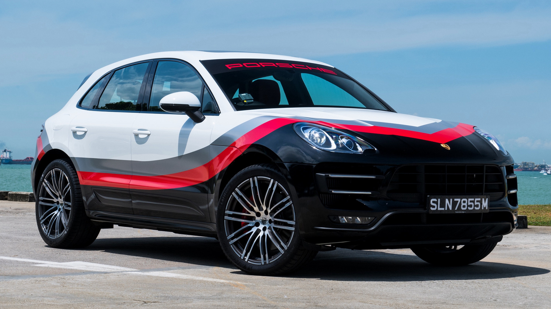 HD Porsche Macan Turbo Android Images