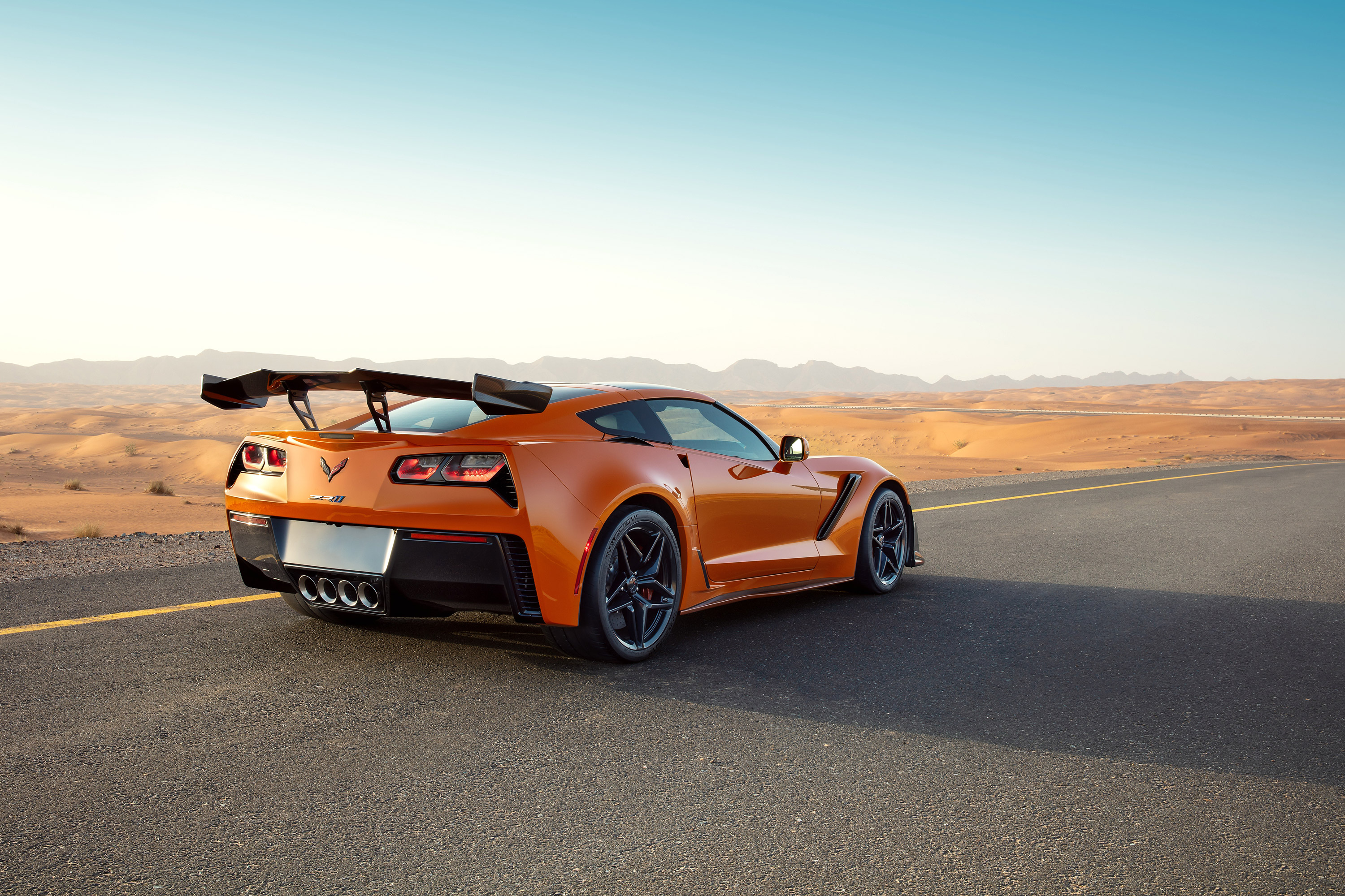 Chevrolet Corvette 2005 Orange