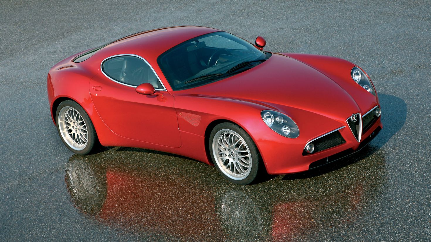 Машина альфа ромео фото. Alfa Romeo 8c. Alfa Romeo 8c 2022. Алӣфа Ромео 2006 автомобилӣ. Alfa Romeo c 6 2006.