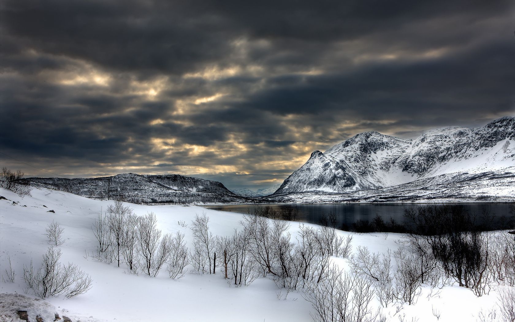 Скачать картинку Горы, Зима, Пейзаж в телефон бесплатно.