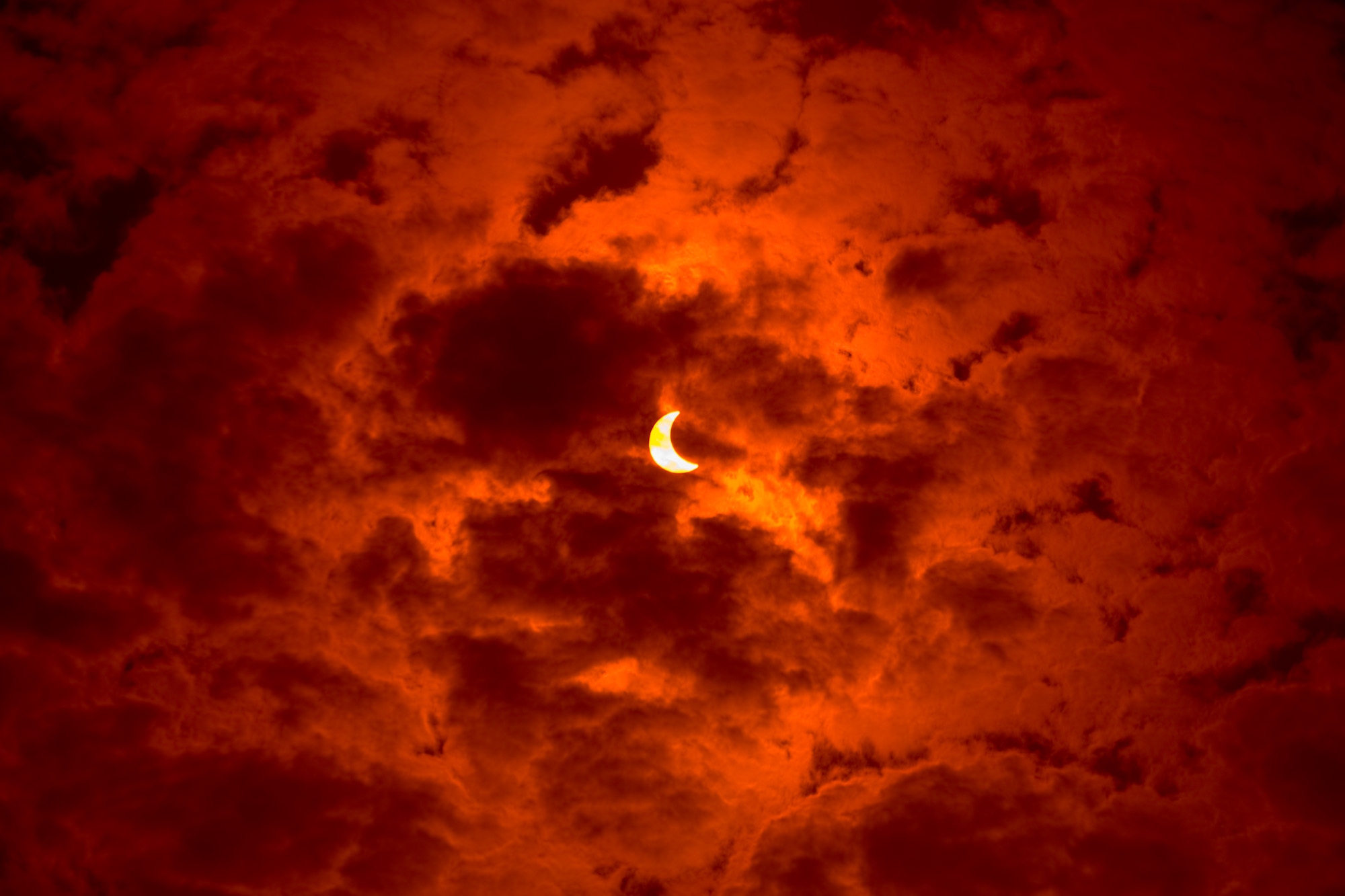 137545 Hintergrundbild herunterladen natur, sky, sun, mond, orange, finsternis, eclipse - Bildschirmschoner und Bilder kostenlos