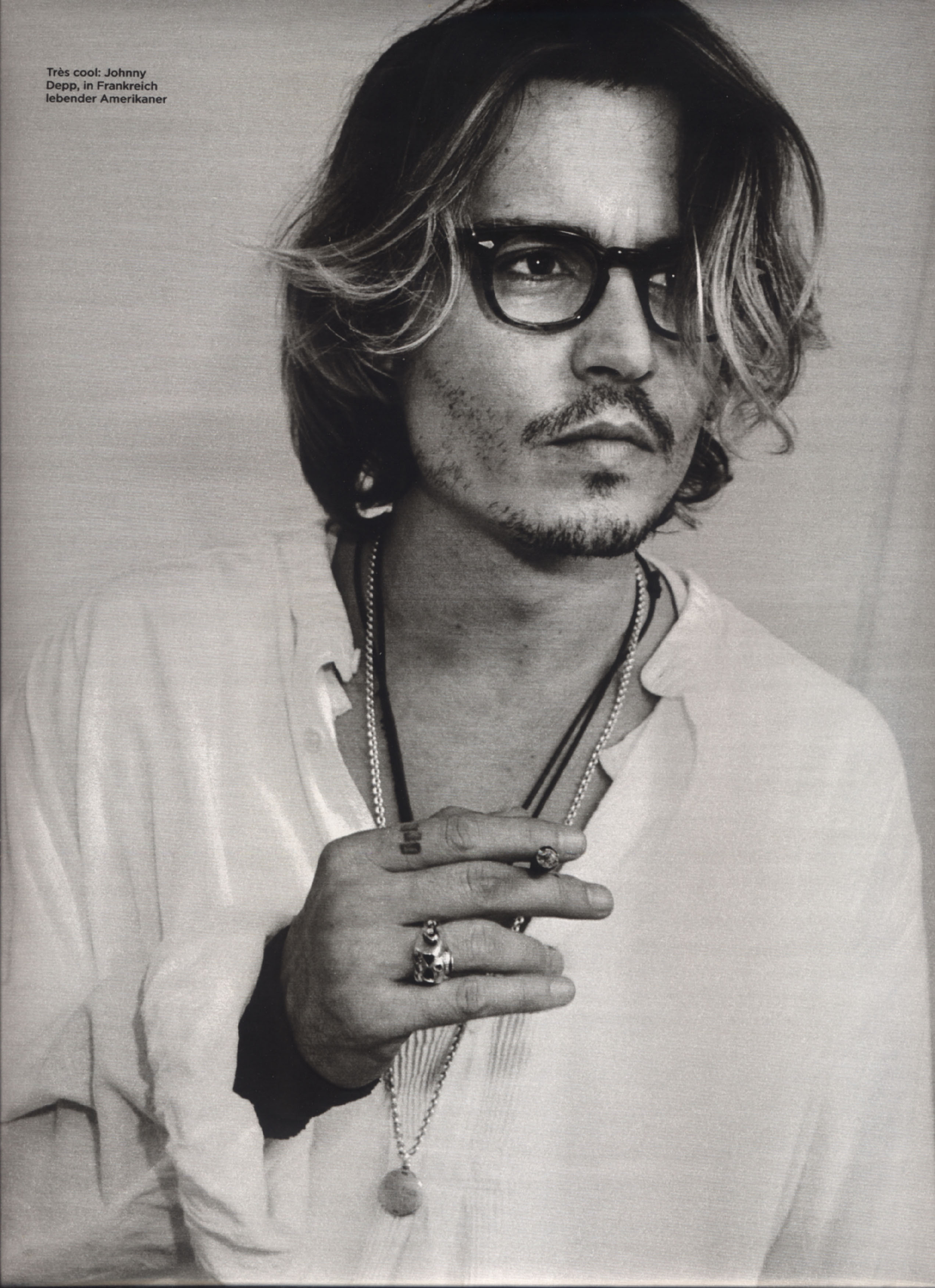 Celebrity Johnny Depp HD Wallpaper