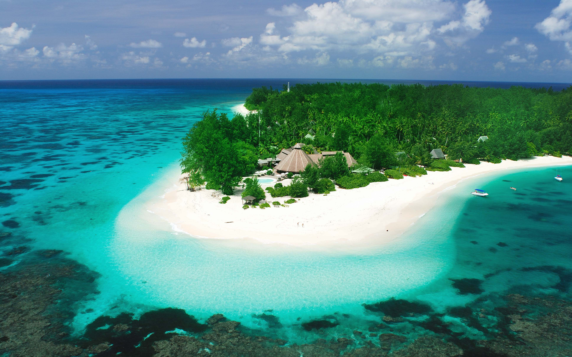 Download mobile wallpaper Sea, Horizon, Tree, Ocean, Island, Tropical, Resort, Maldives, Man Made for free.