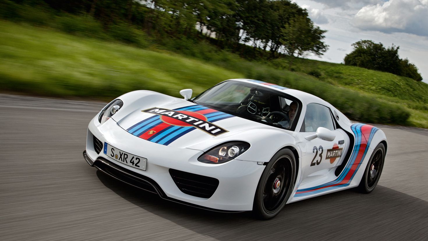 Гоночный авто сканворд. Порше 918 Спайдер. Порше Каррера 918. Porsche 918 Spyder Martini Racing. Гоночный Порше 911.