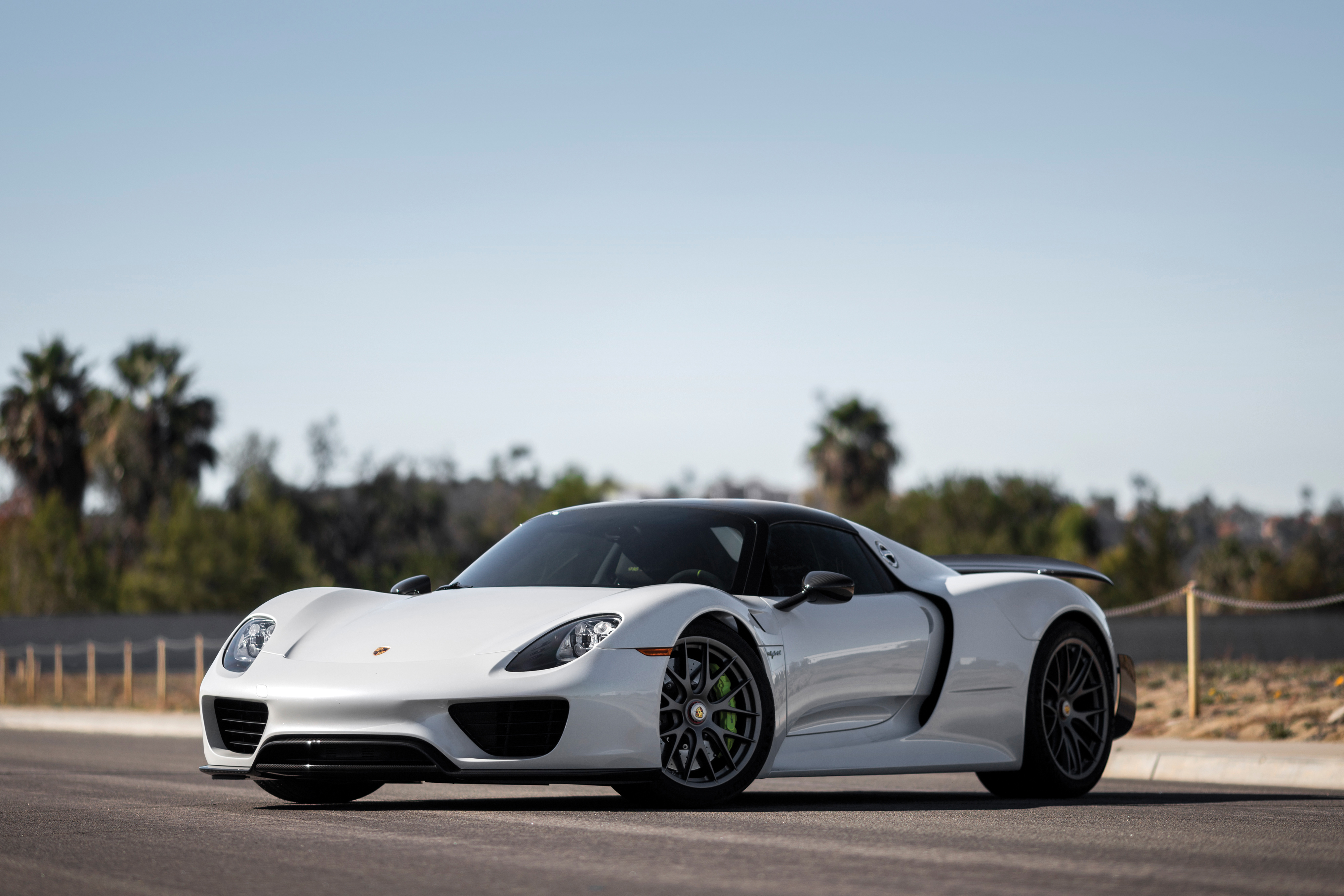 Porsche 918. Порше 918. Porshe 918 Spyder. Порше спорткар 918. Porsche 918 Spyder White.