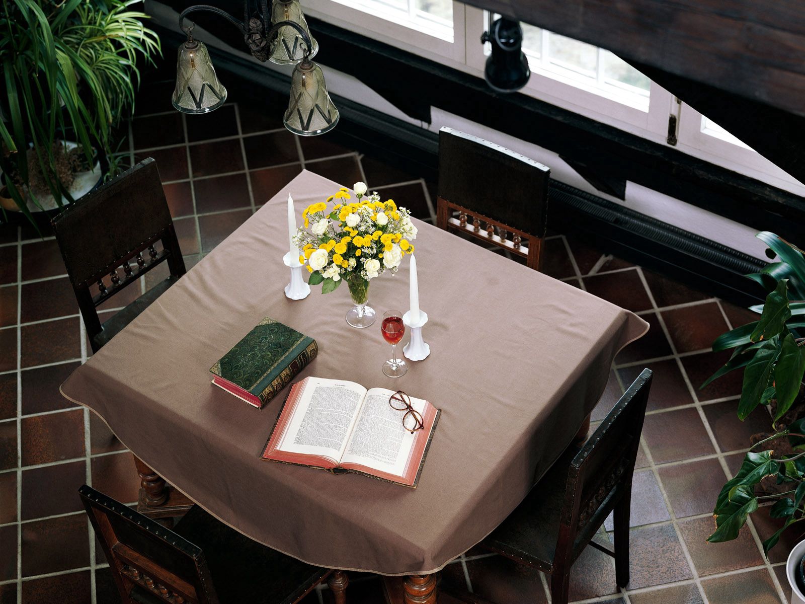 miscellaneous, miscellanea, table, furniture, cafe, café, tablecloth