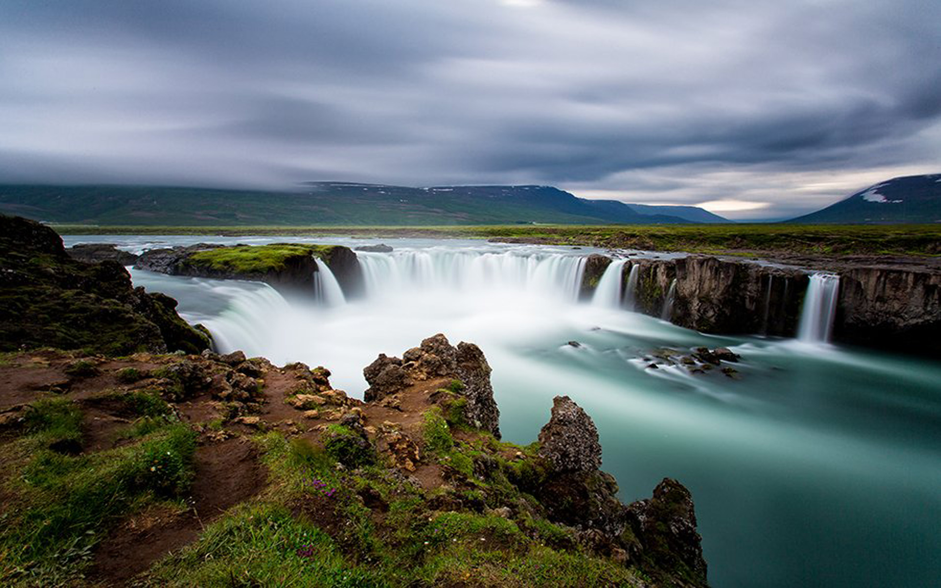 Водопад Годафосс, Исландия гиф