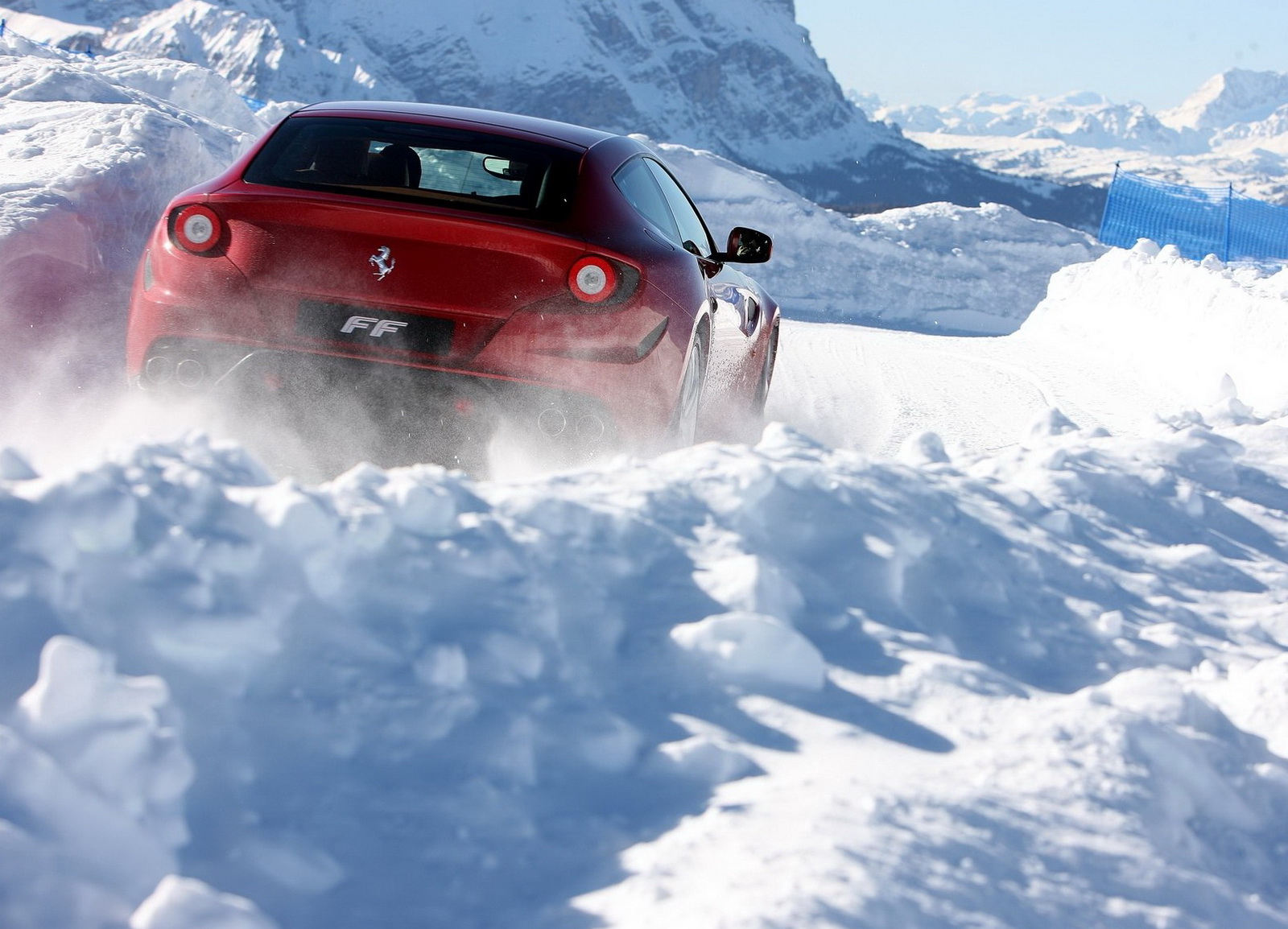 Ferrari FF дрифт