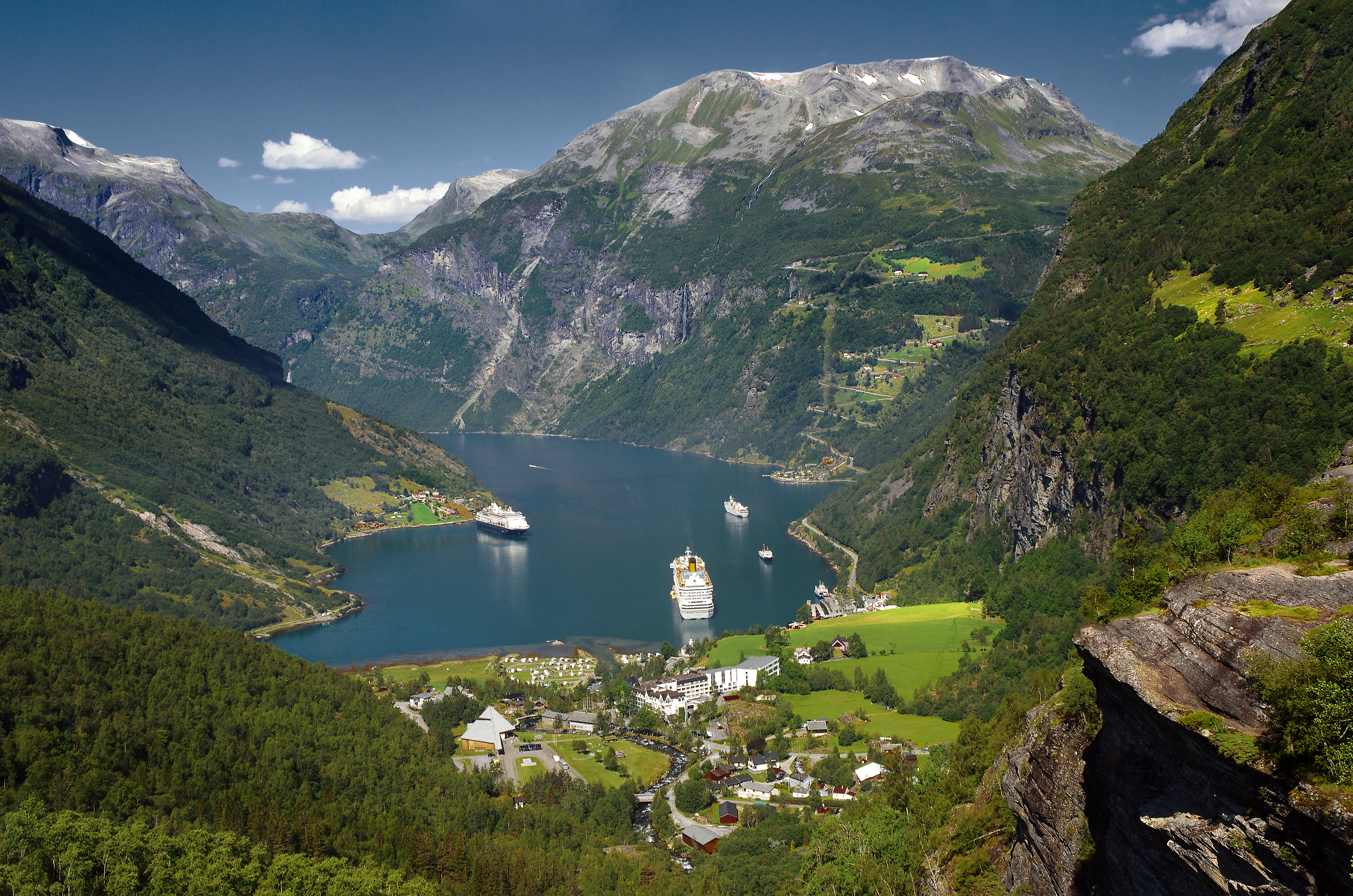 village, cruise ship, earth, geirangerfjord, fjord, geiranger, mountain, norway for android