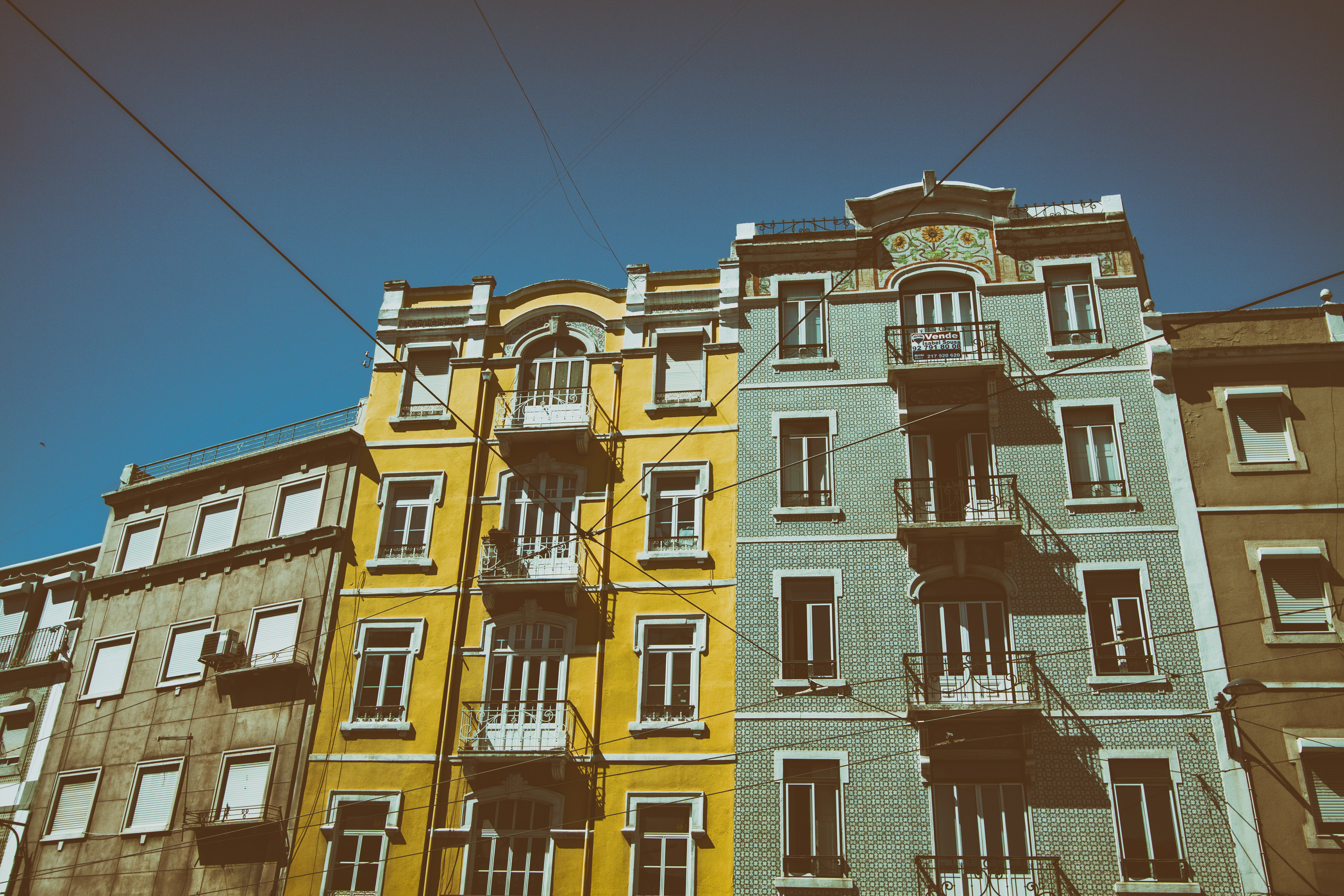 Handy-Wallpaper Städte, Lissabon, Gebäude, Portugal, Windows kostenlos herunterladen.
