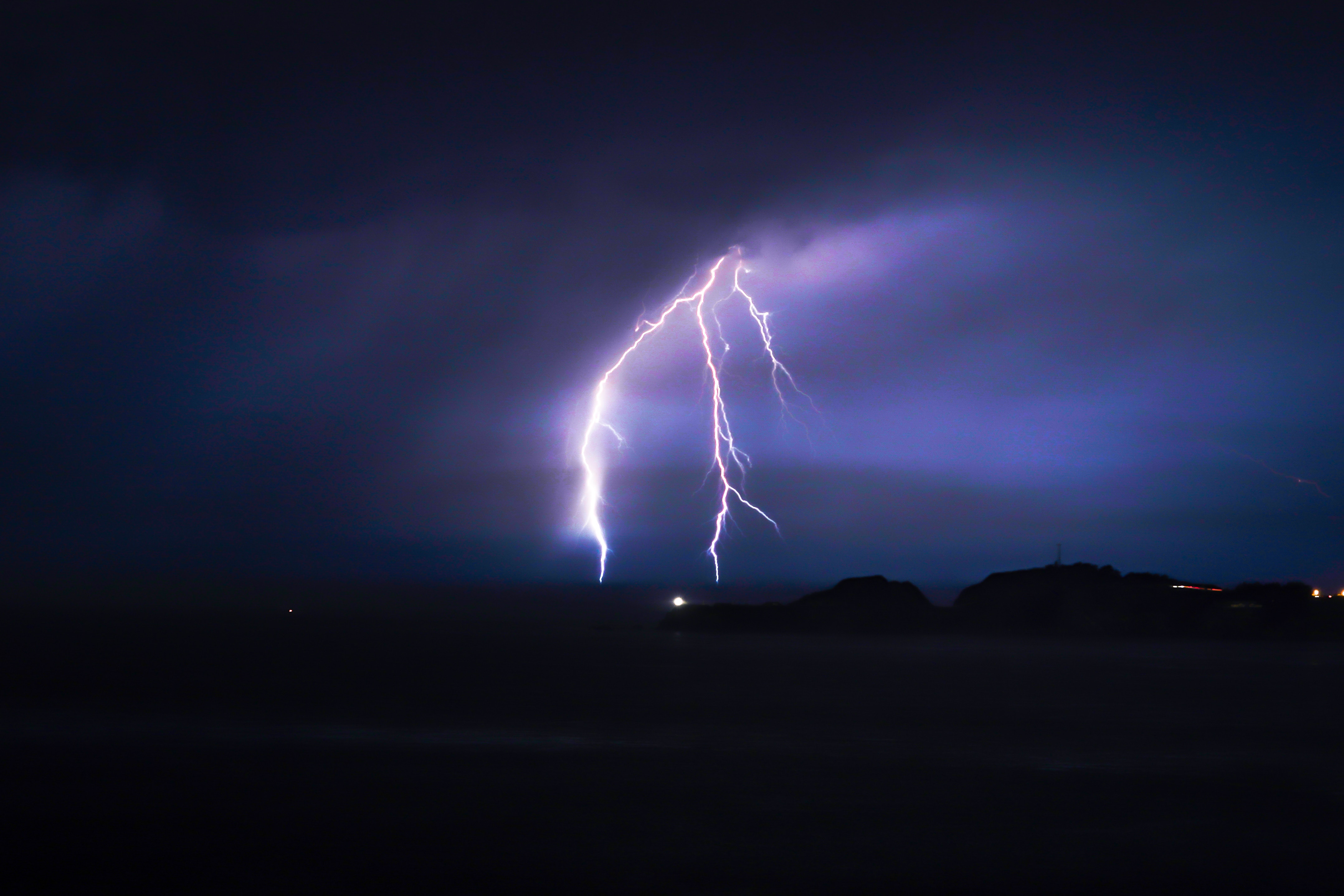 Free download wallpaper Sky, Night, Nature, Lightning, Storm, Thunderstorm on your PC desktop
