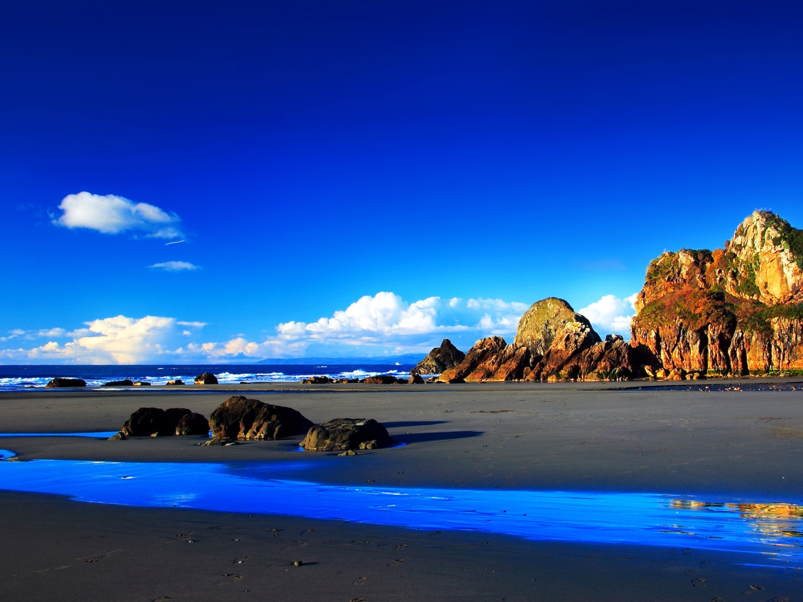 landscape, sky, blue, mountains, beach, stones Full HD