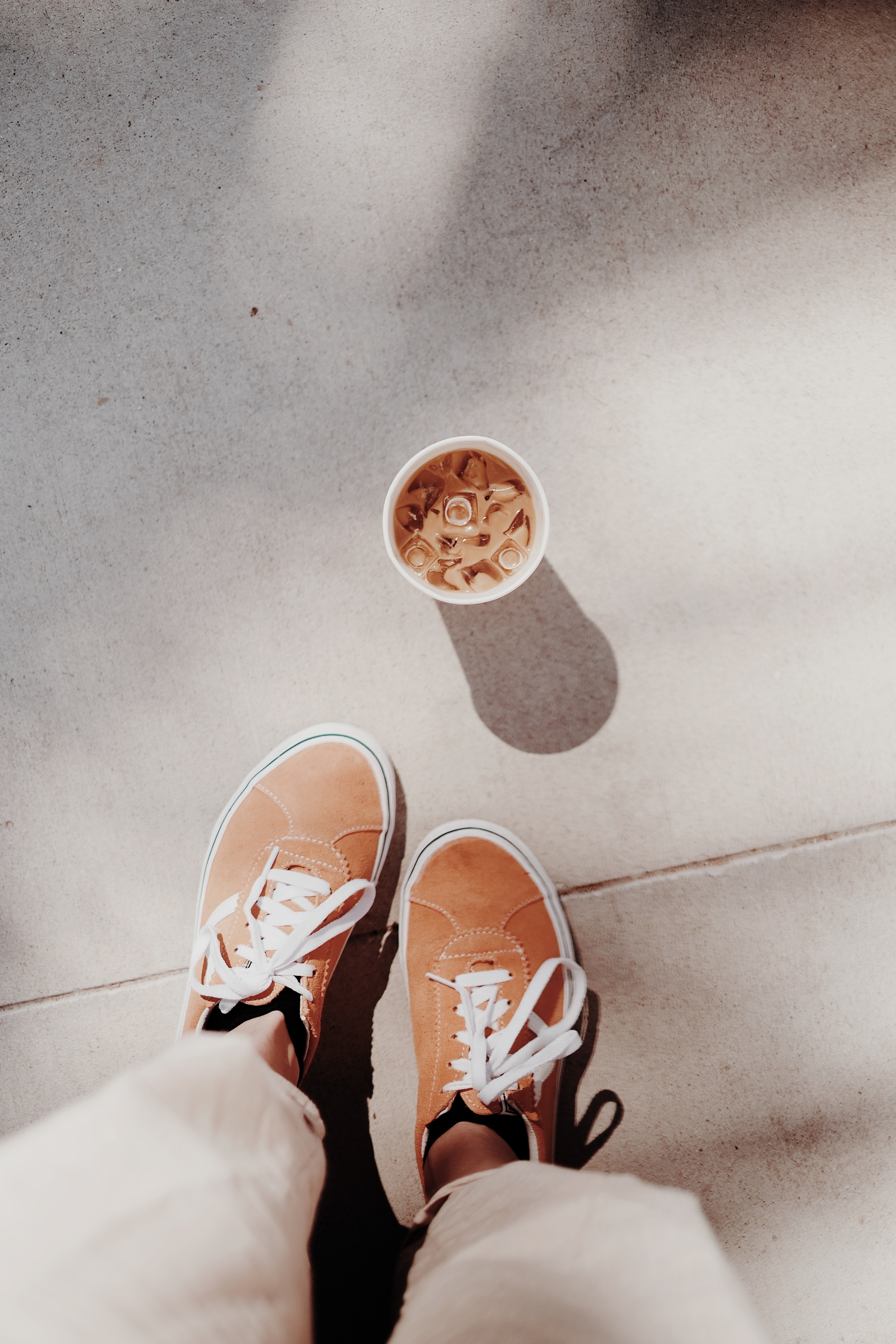 Mobile wallpaper shoes, ice, coffee, miscellanea, miscellaneous, legs, sneakers, drink, beverage