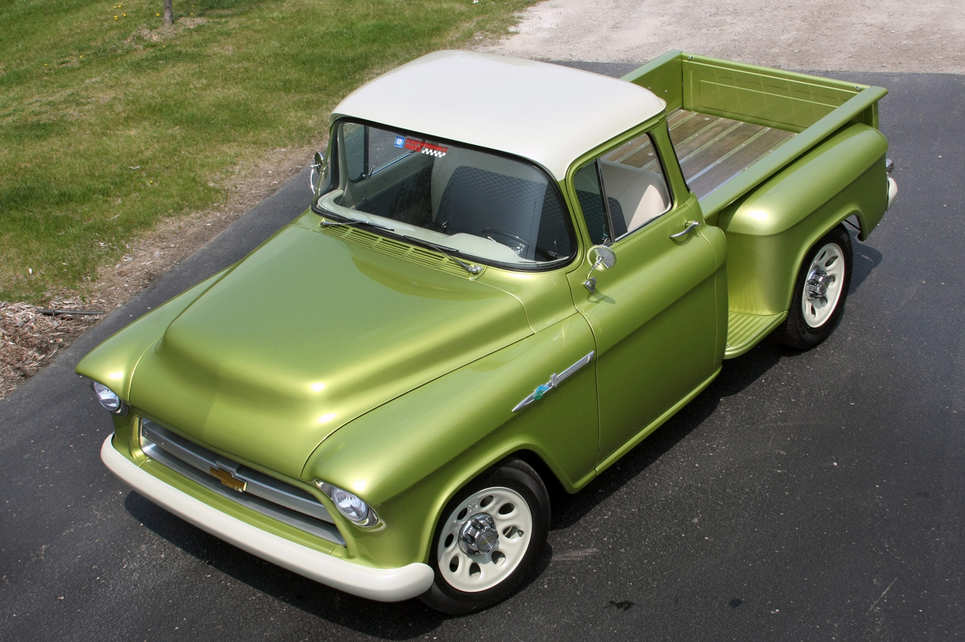 Chevrolet 3100 pick up 1953 Wallpaper