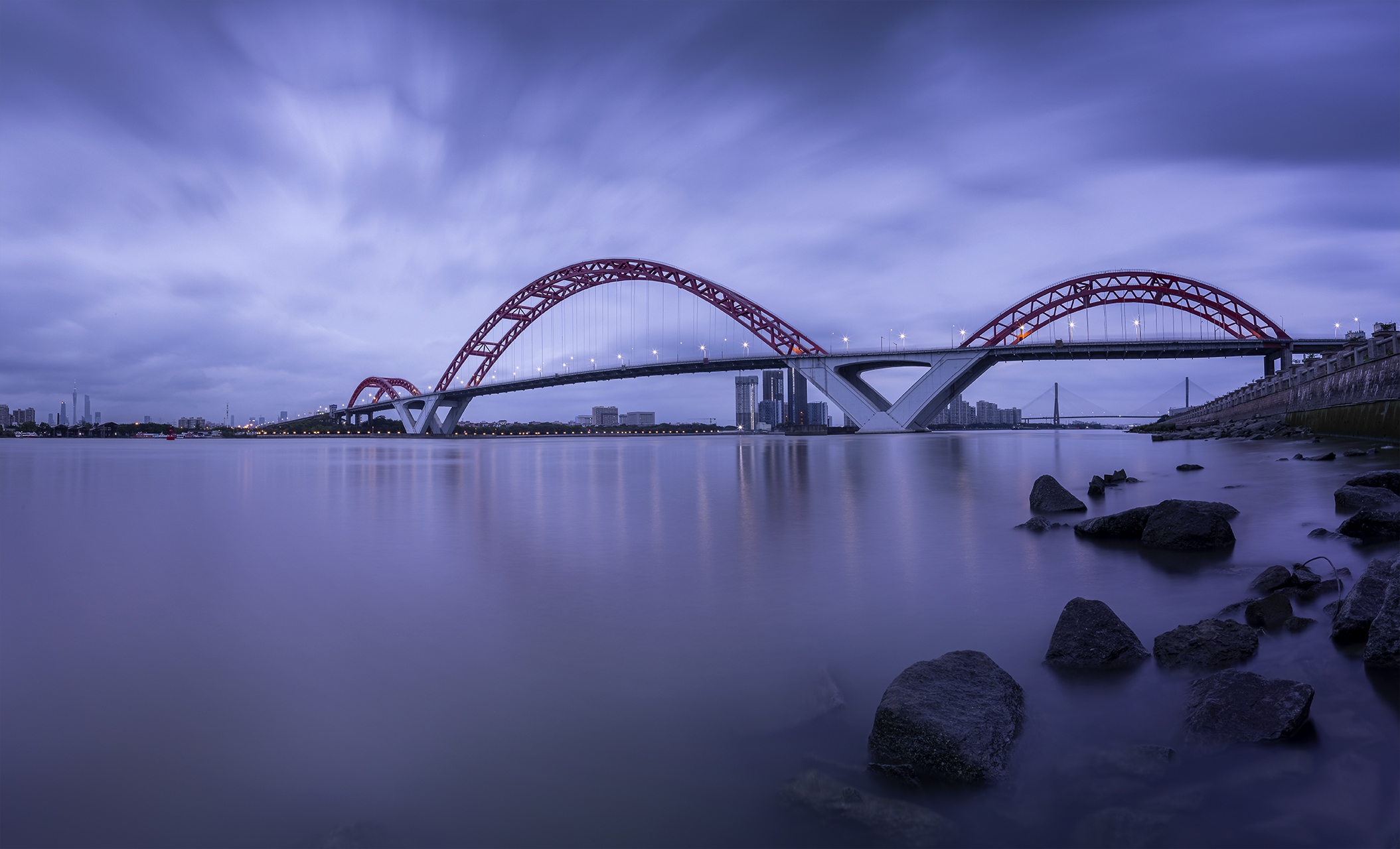 Bridge waters. Мост в Гуанчжоу. Арочный мост. Мост в пурпурно. Мост на воде.