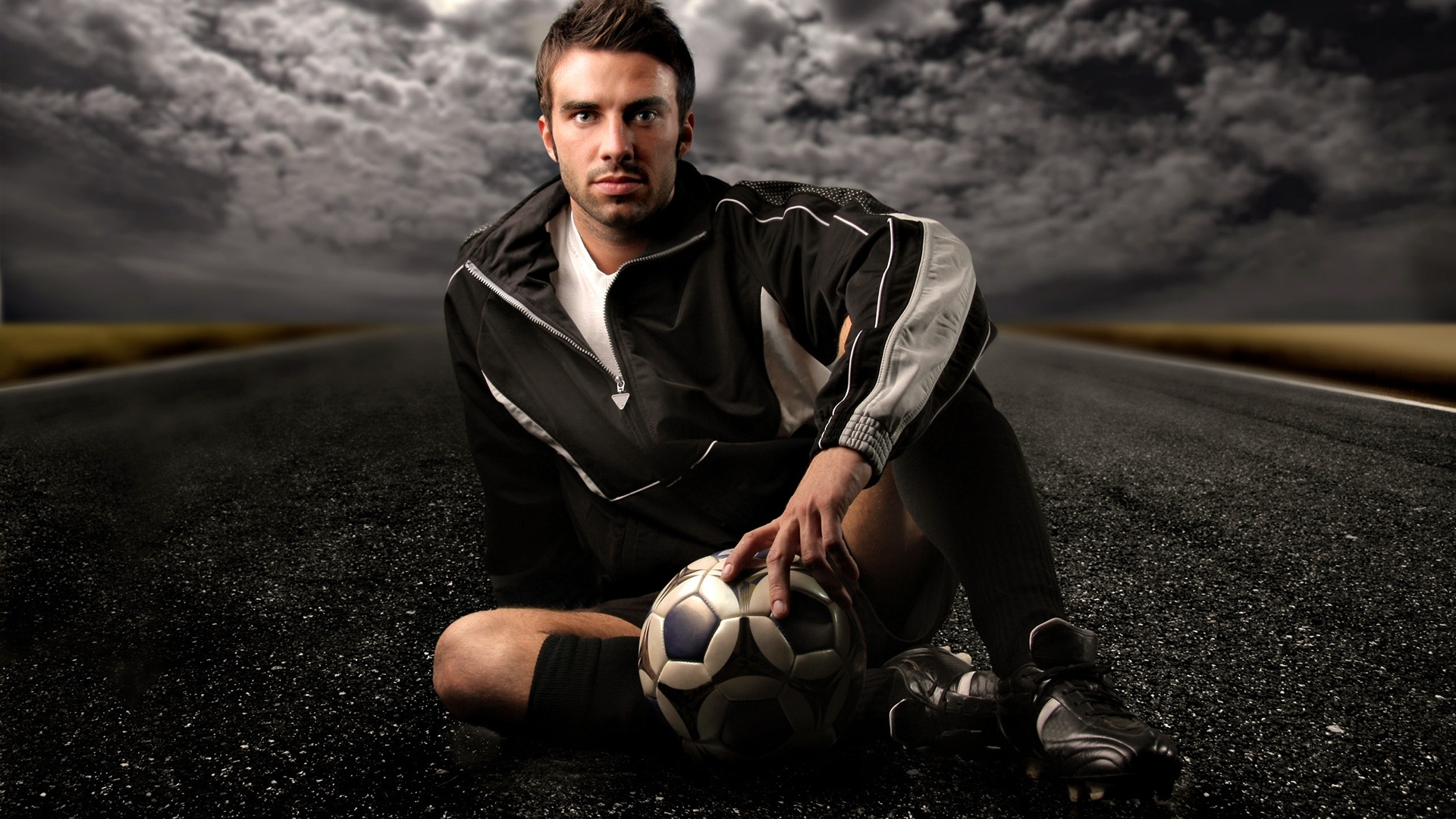 Download mobile wallpaper Sports, People, Men, Football for free.