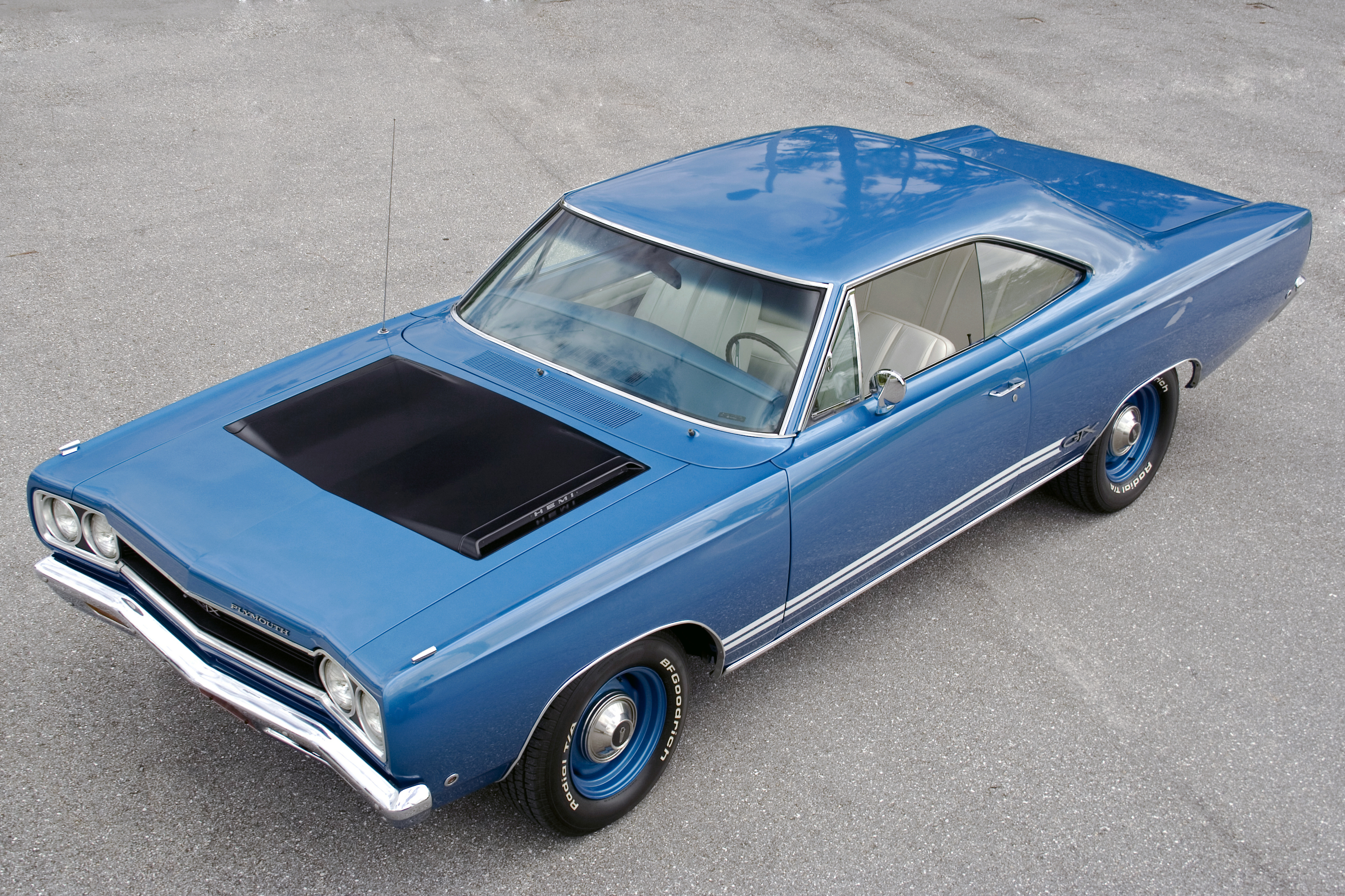 Плимут. Plymouth GTX 1968. Plymouth машина 1968. Plymouth GTX. ПЛИМУС 1968 машина.