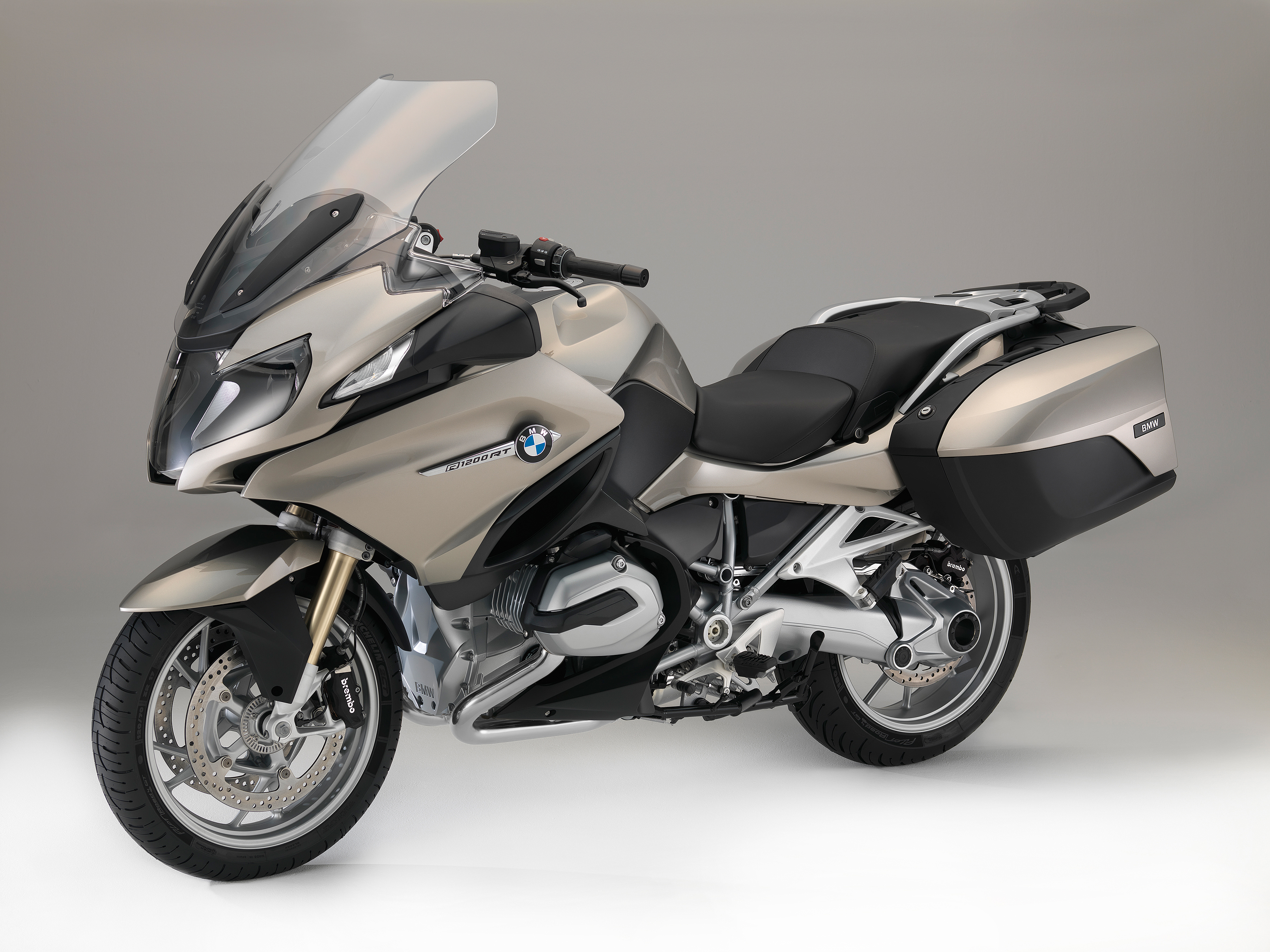 Мотоцикл модельный. BMW r1200rt 2014. BMW RT 1200. Мотоцикл BMW r1200rt. Мотоцикл БМВ 1200 RT.