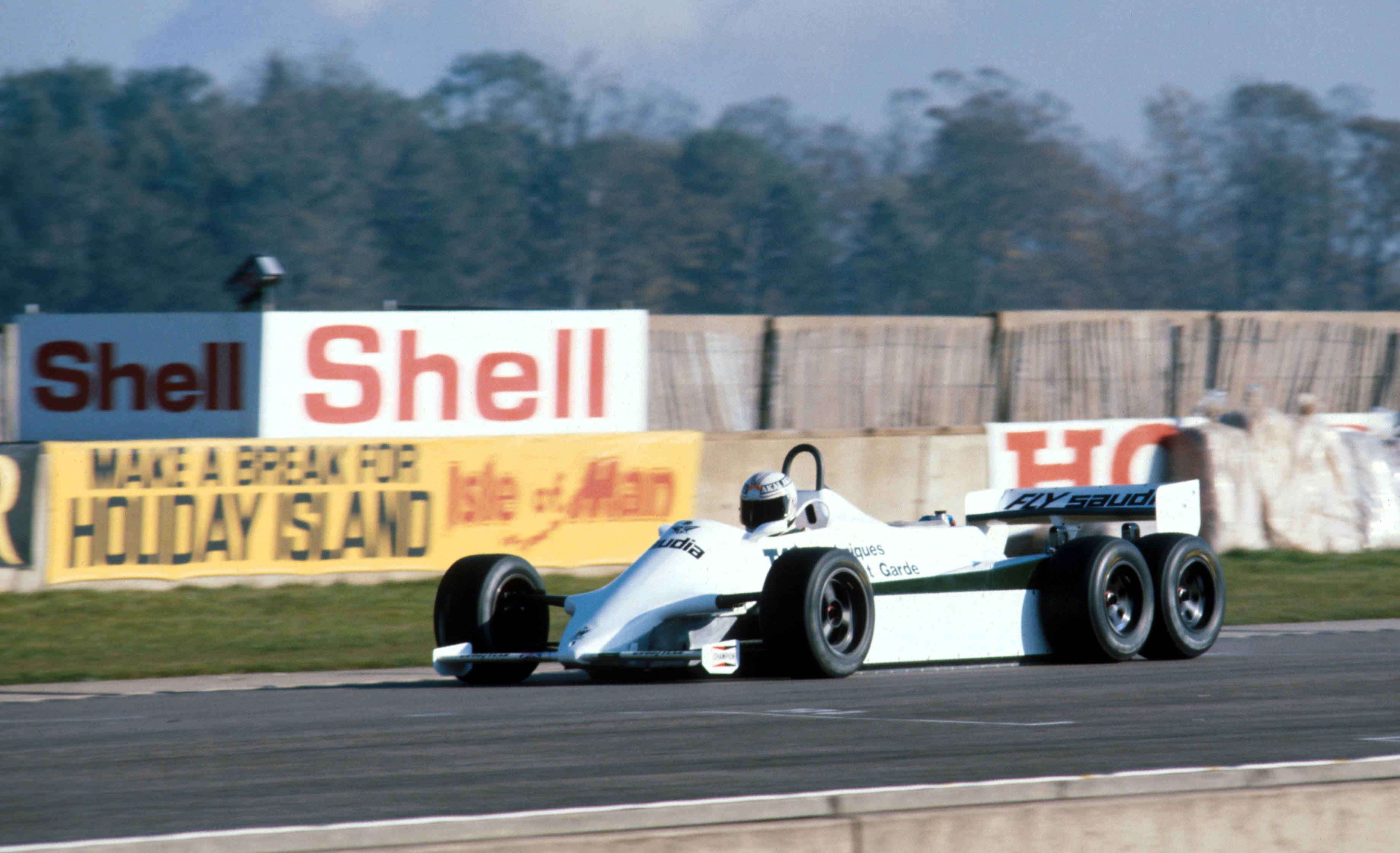 Формула 6 1. Шестиколесный Болид ф1. Williams fw08b. Уильямс формула 1 FW 07. 1982 Williams fw08.