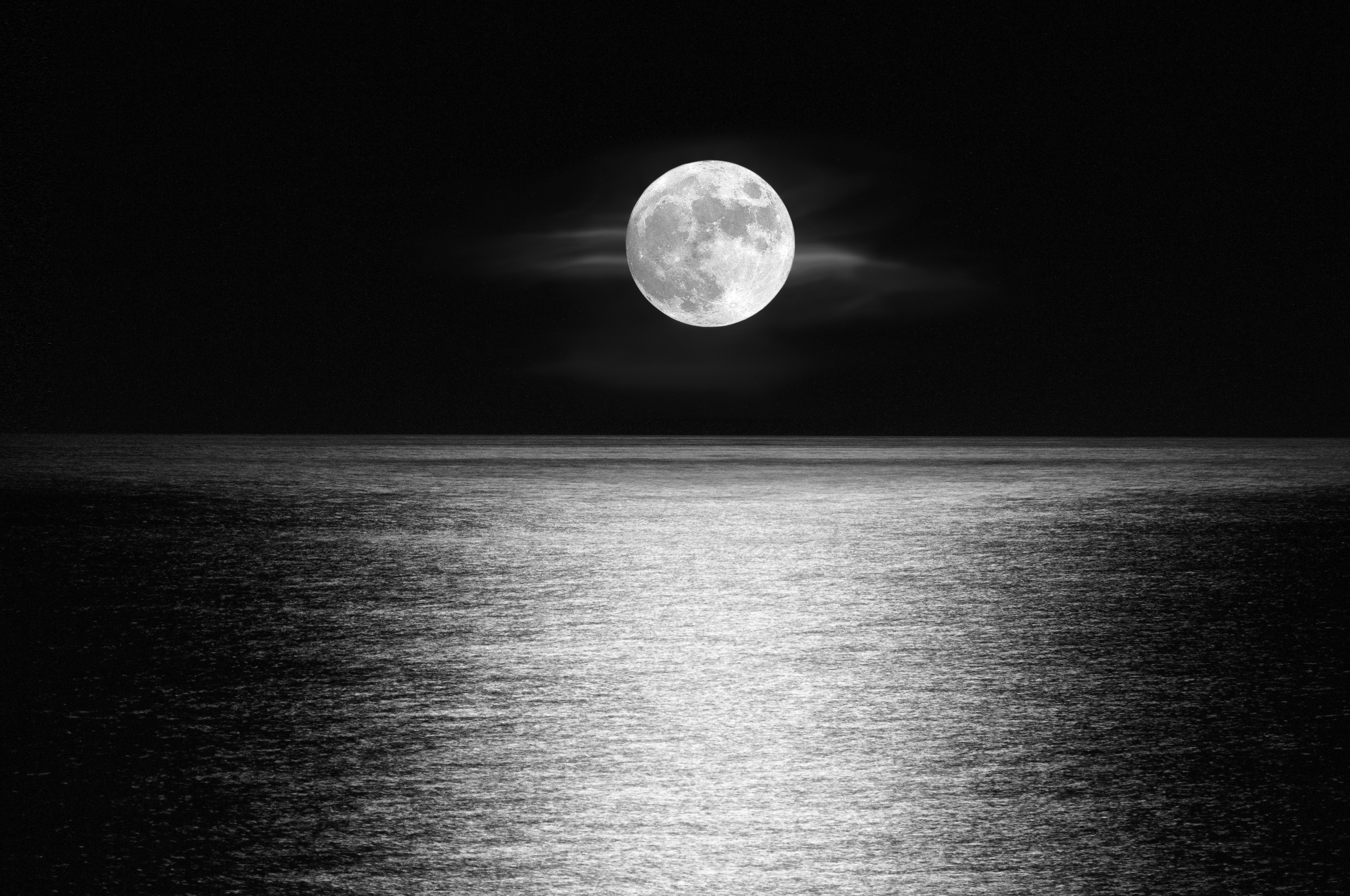 moon, moonlight, black & white, horizon, earth, ocean 32K